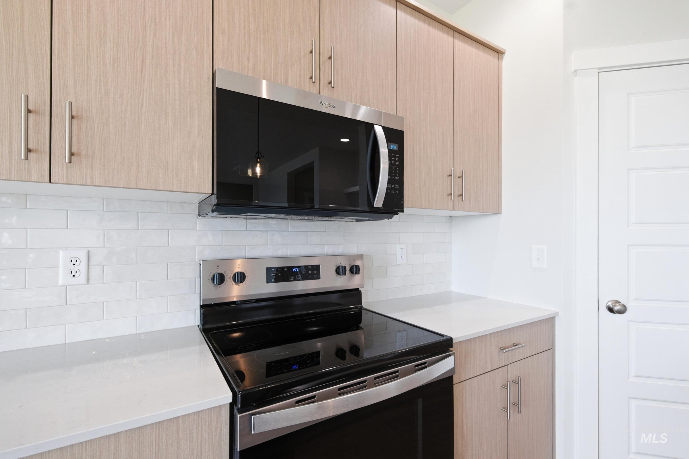 11827 W Snow Flower Dr, Star, Idaho 83669, 3 Bedrooms, 2 Bathrooms, Residential For Sale, Price $476,990, 98974771