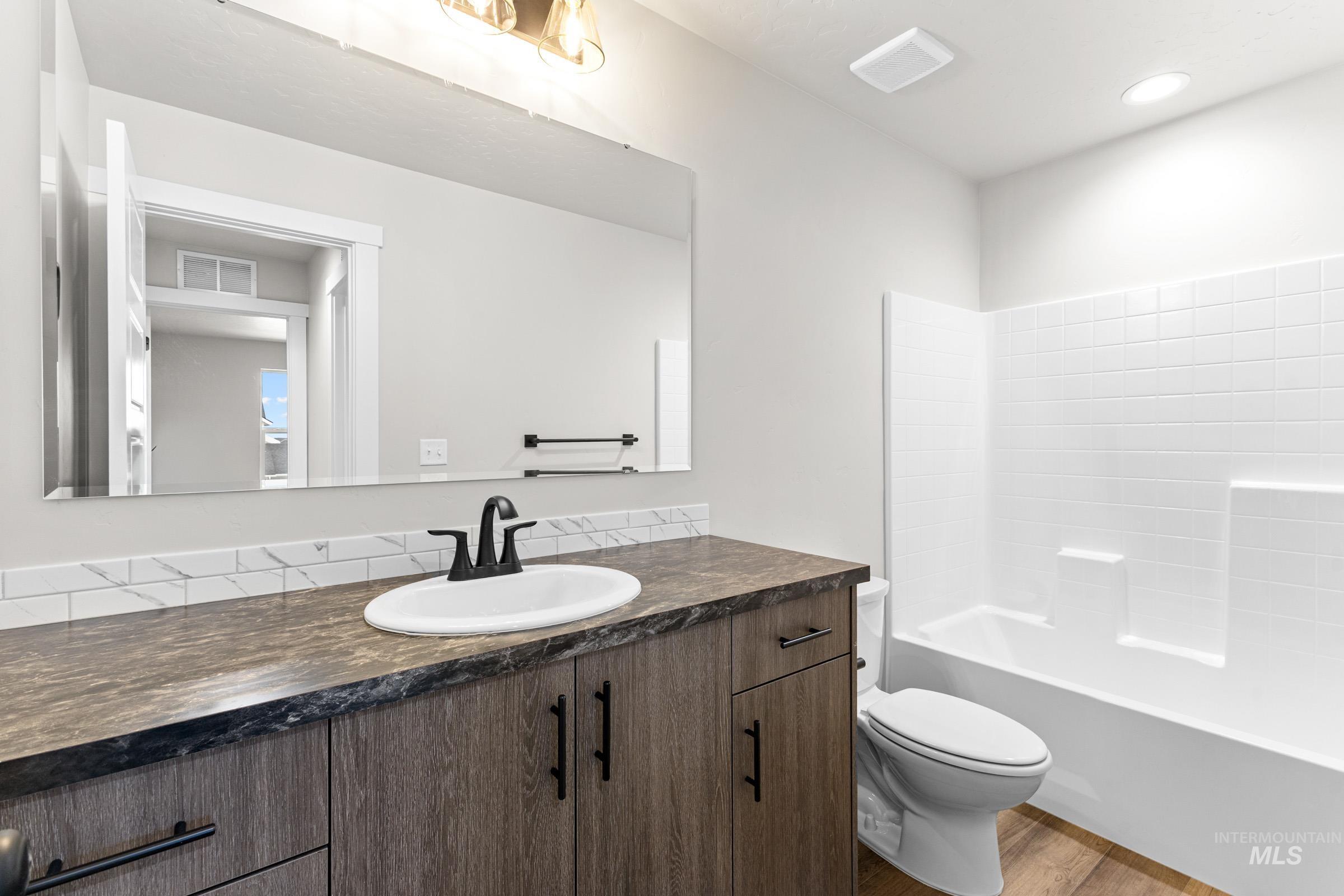 8259 E Bright Angel Dr, Nampa, Idaho 83687, 5 Bedrooms, 3 Bathrooms, Residential For Sale, Price $534,990, 98974772