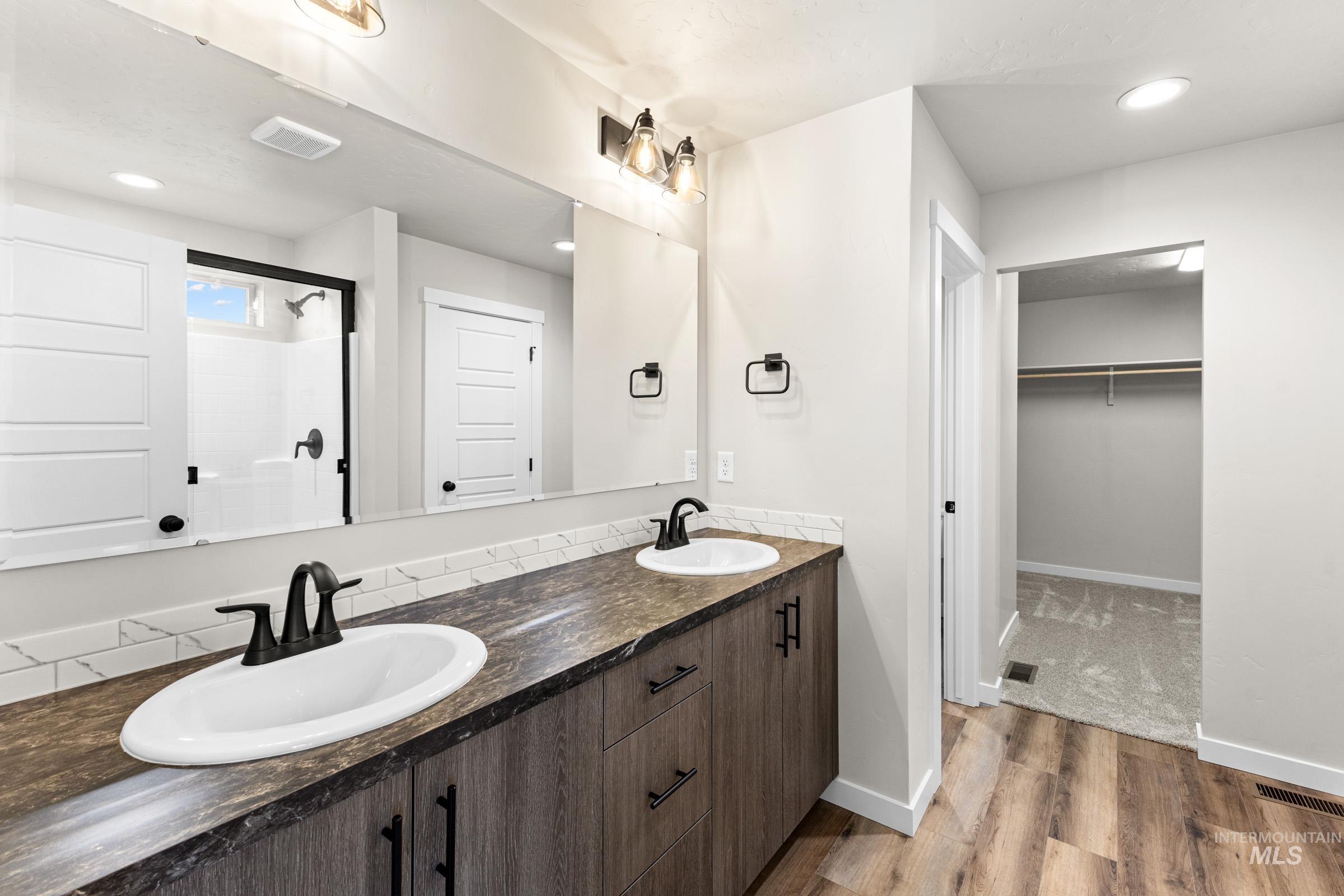 8259 E Bright Angel Dr, Nampa, Idaho 83687, 5 Bedrooms, 3 Bathrooms, Residential For Sale, Price $534,990, 98974772