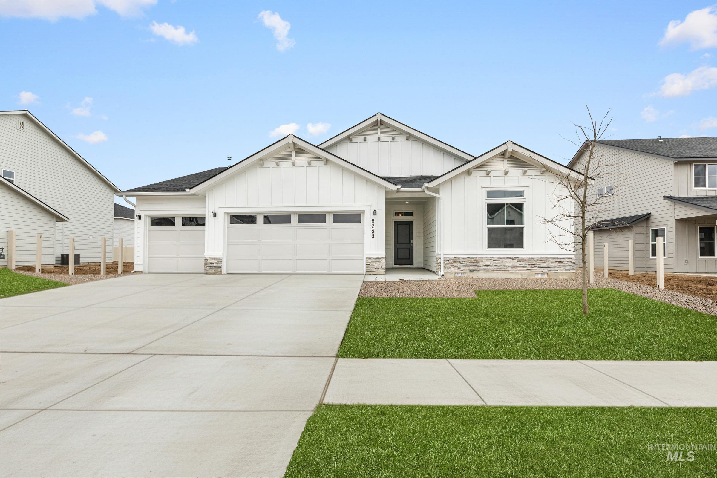8269 E Bright Angel Dr, Nampa, Idaho 83687, 4 Bedrooms, 2 Bathrooms, Residential For Sale, Price $464,990, 98974773