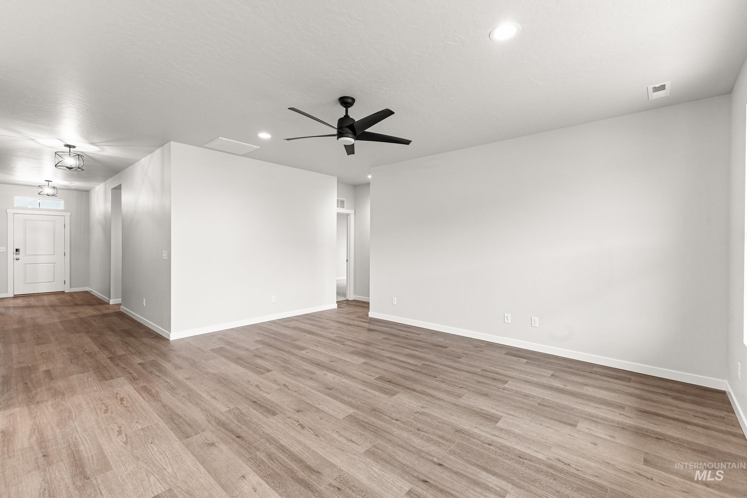 8269 E Bright Angel Dr, Nampa, Idaho 83687, 4 Bedrooms, 2 Bathrooms, Residential For Sale, Price $464,990, 98974773