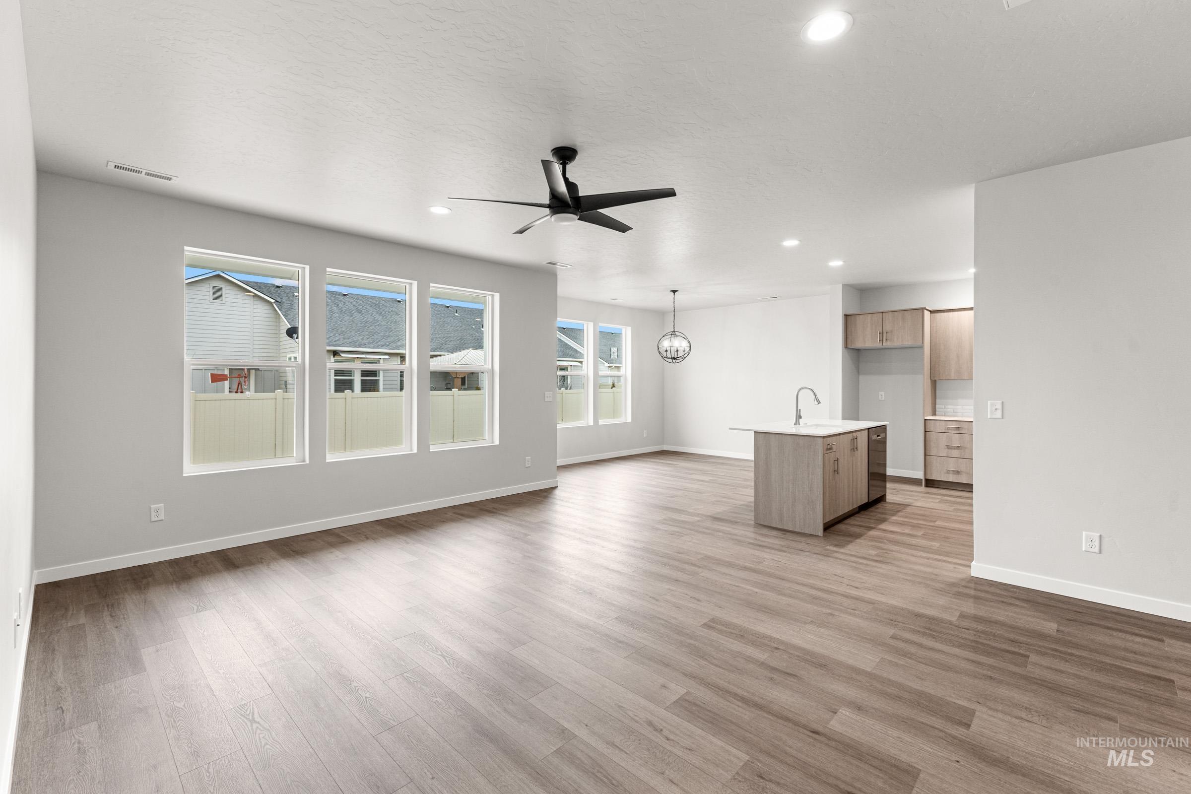 8269 E Bright Angel Dr, Nampa, Idaho 83687, 4 Bedrooms, 2 Bathrooms, Residential For Sale, Price $464,990, 98974773