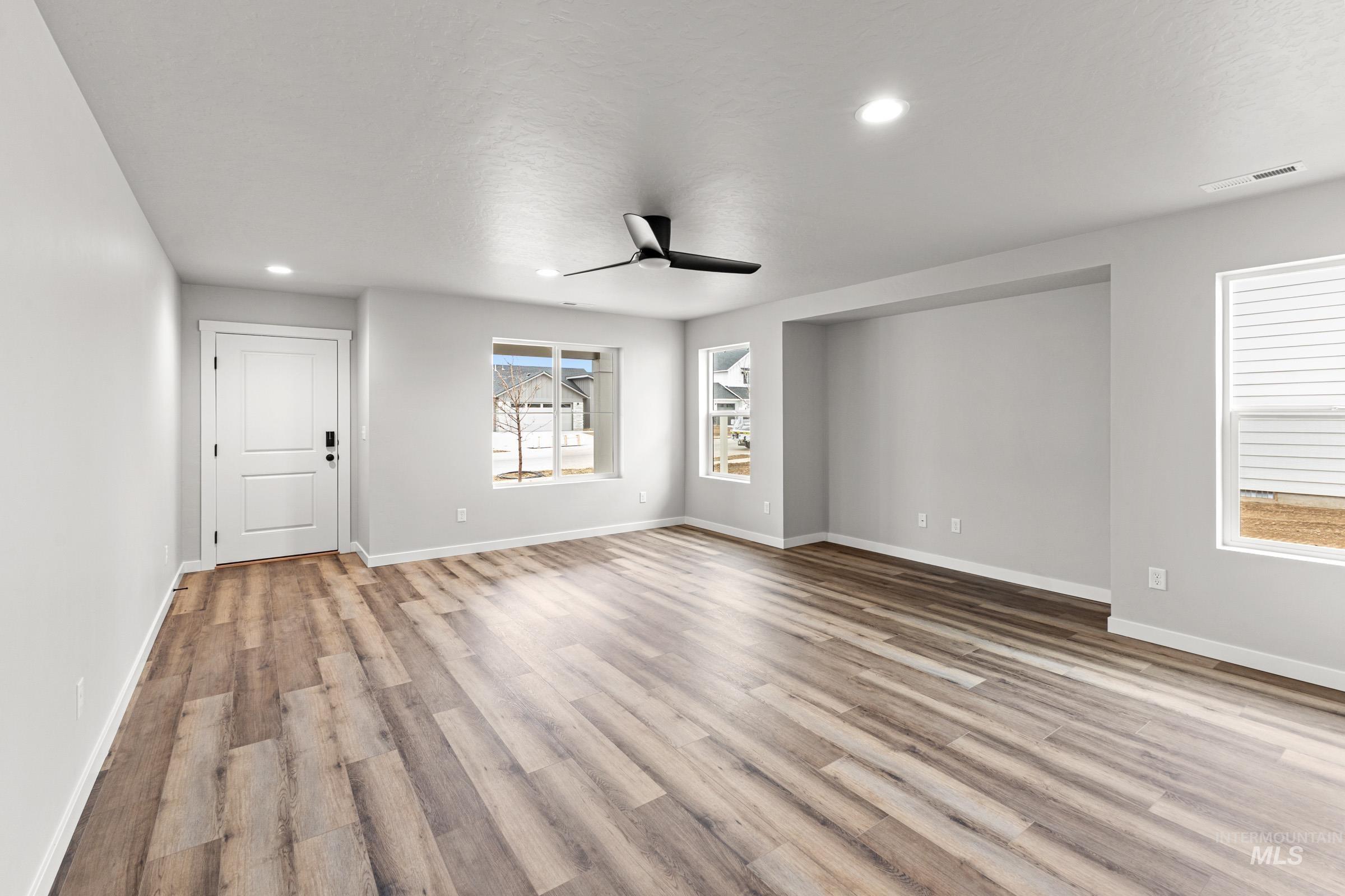 8281 E Bright Angel Dr, Nampa, Idaho 83687, 5 Bedrooms, 2.5 Bathrooms, Residential For Sale, Price $549,990, 98974774