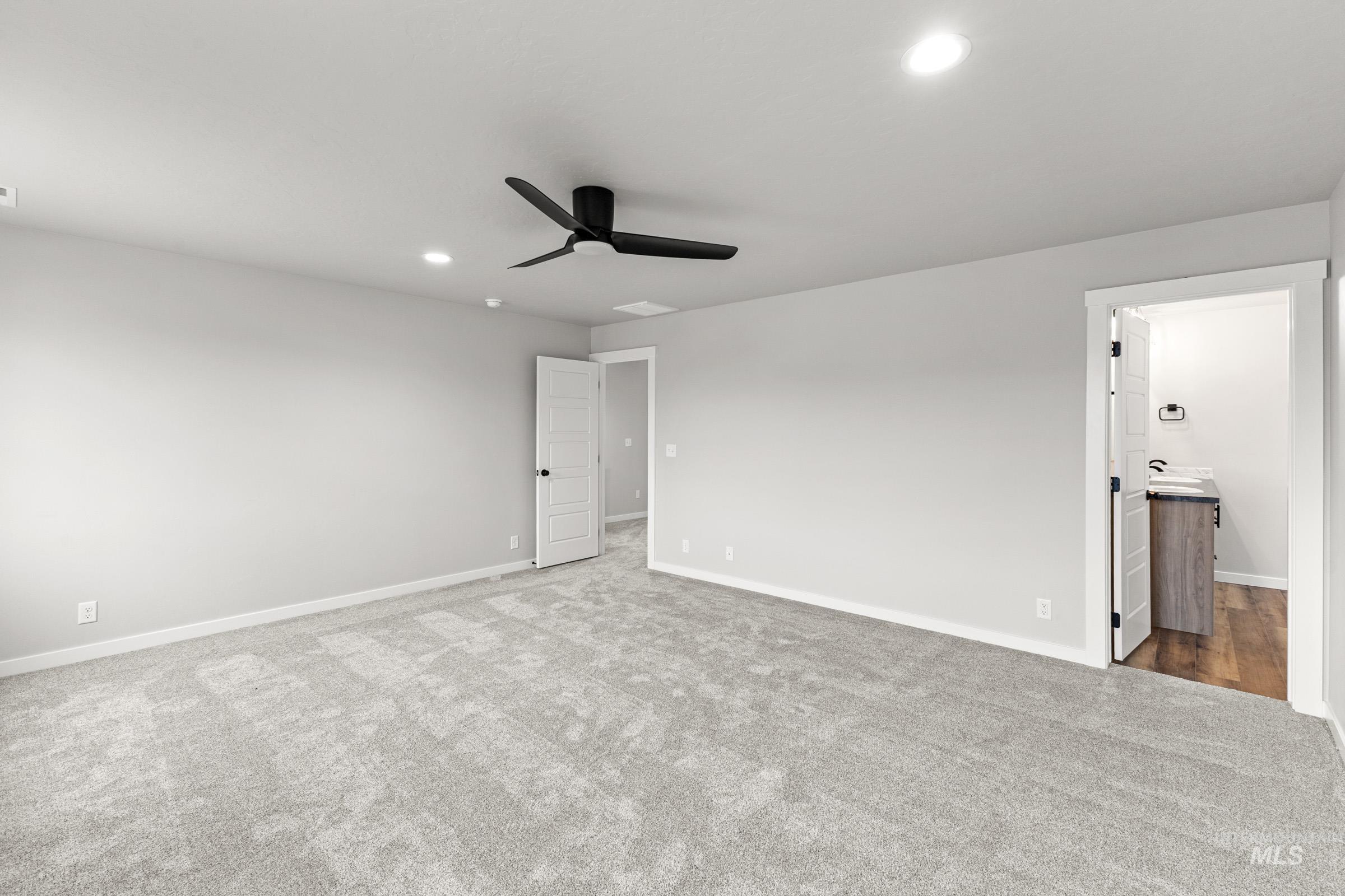 8281 E Bright Angel Dr, Nampa, Idaho 83687, 5 Bedrooms, 2.5 Bathrooms, Residential For Sale, Price $549,990, 98974774