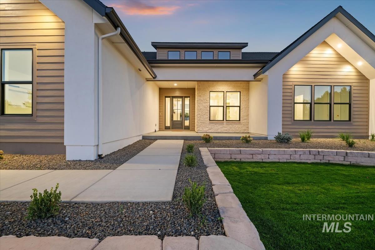 196 N Timber Wolf Pl, Eagle, Idaho 83616, 4 Bedrooms, 3.5 Bathrooms, Residential For Sale, Price $1,299,900,MLS 98974775