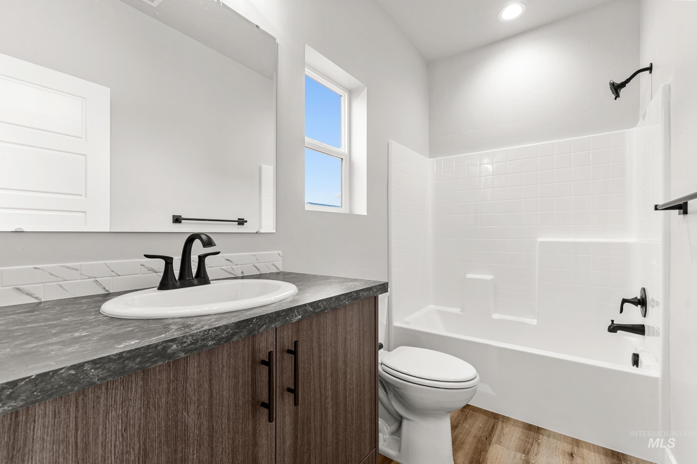 8305 E Bright Angel Dr, Nampa, Idaho 83687, 5 Bedrooms, 4.5 Bathrooms, Residential For Sale, Price $774,990, 98974776