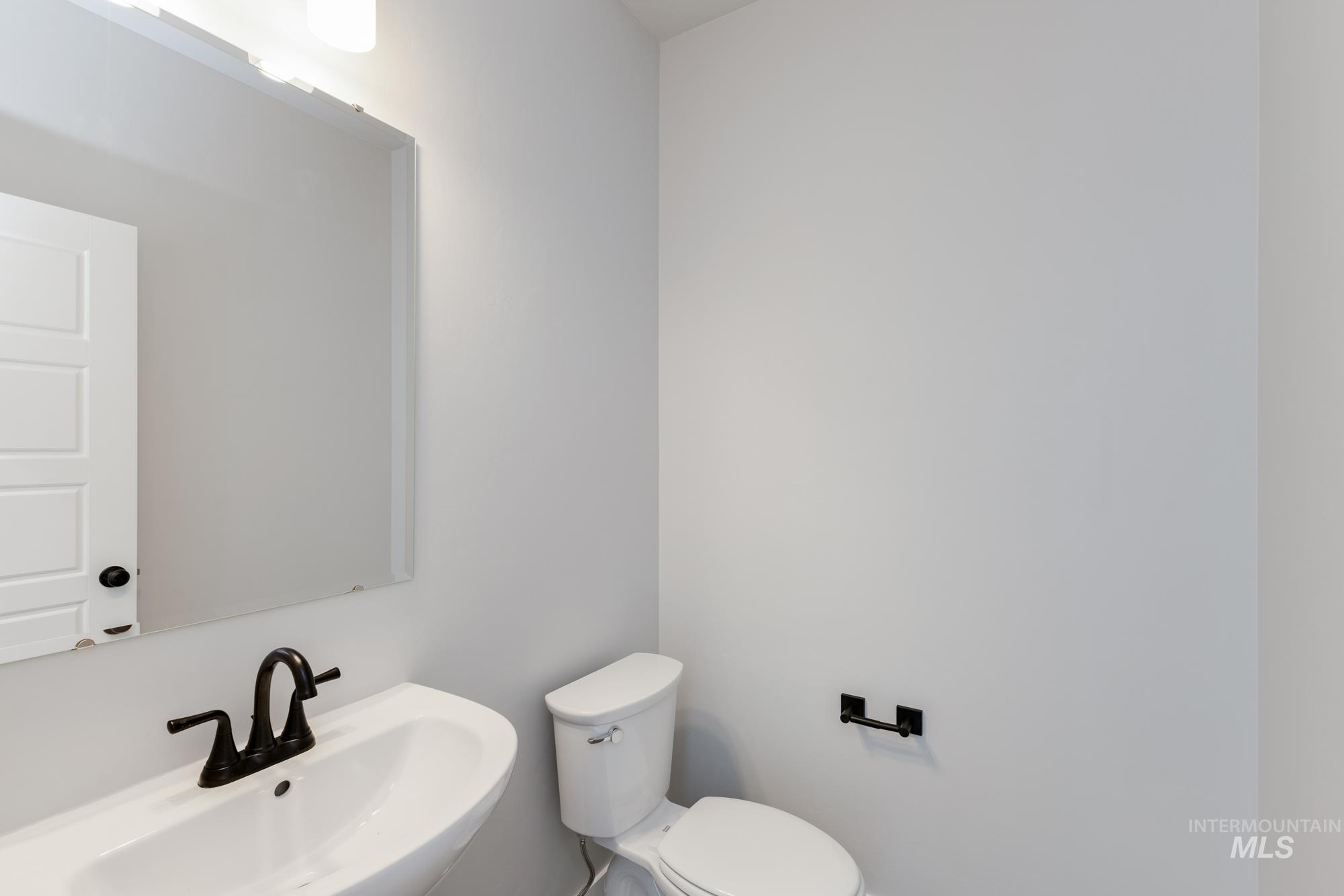 8305 E Bright Angel Dr, Nampa, Idaho 83687, 5 Bedrooms, 4.5 Bathrooms, Residential For Sale, Price $774,990,MLS 98974776