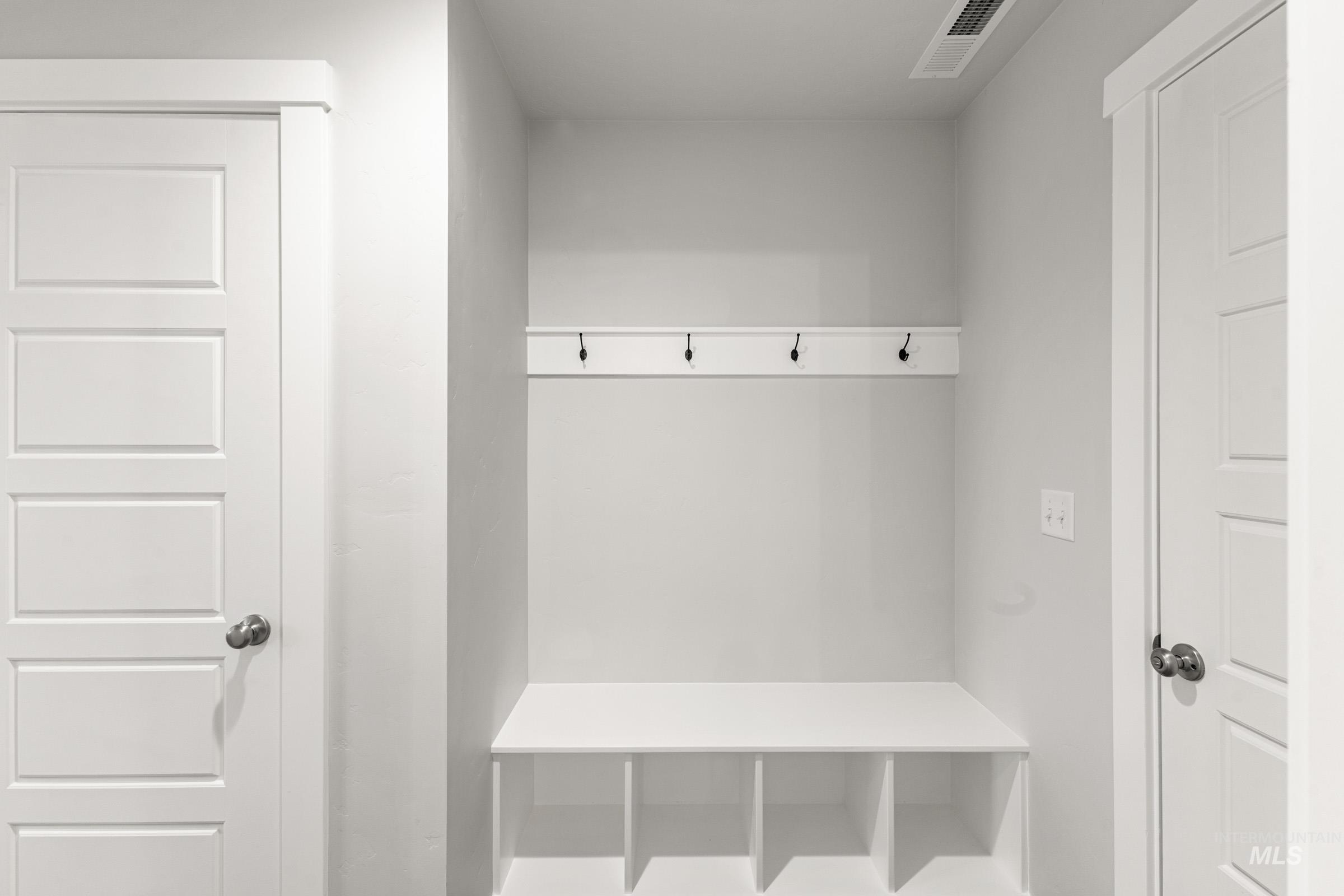 8258 E Bright Angel Dr, Nampa, Idaho 83687, 4 Bedrooms, 2.5 Bathrooms, Residential For Sale, Price $514,990, 98974777