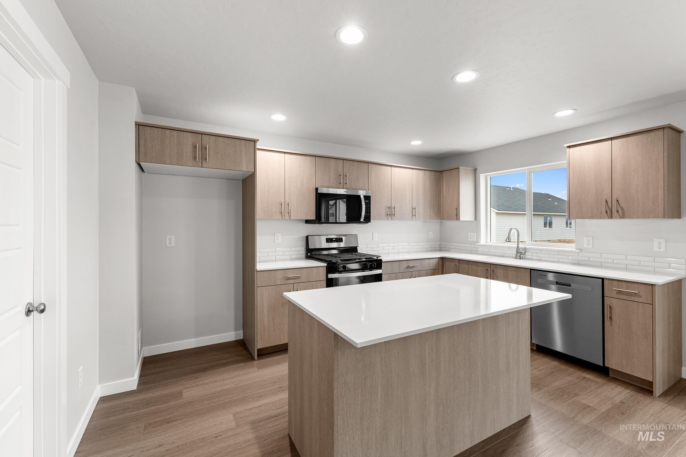 8258 E Bright Angel Dr, Nampa, Idaho 83687, 4 Bedrooms, 2.5 Bathrooms, Residential For Sale, Price $514,990, 98974777