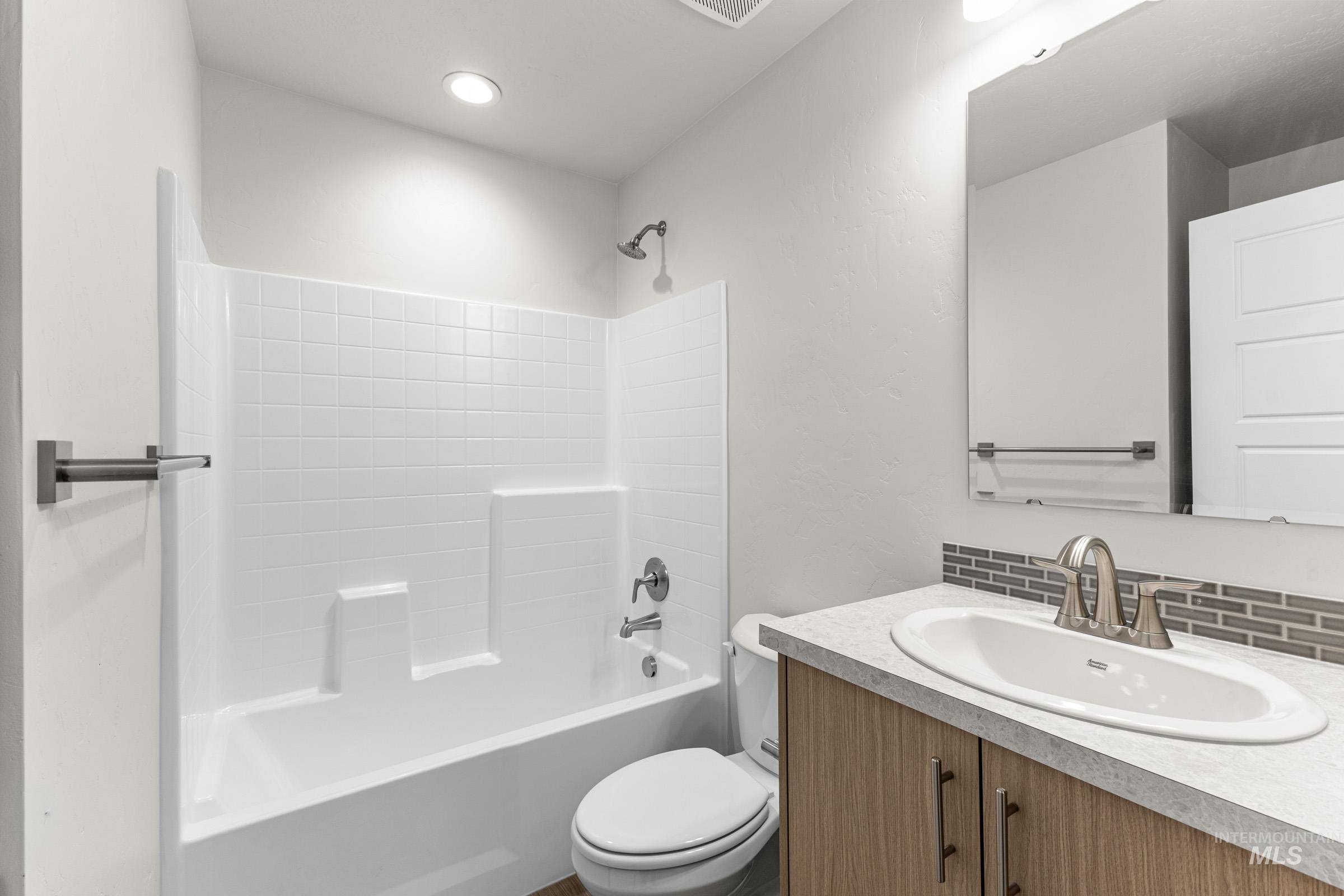 8270 E Bright Angel Dr, Nampa, Idaho 83687, 4 Bedrooms, 2 Bathrooms, Residential For Sale, Price $429,990, 98974779