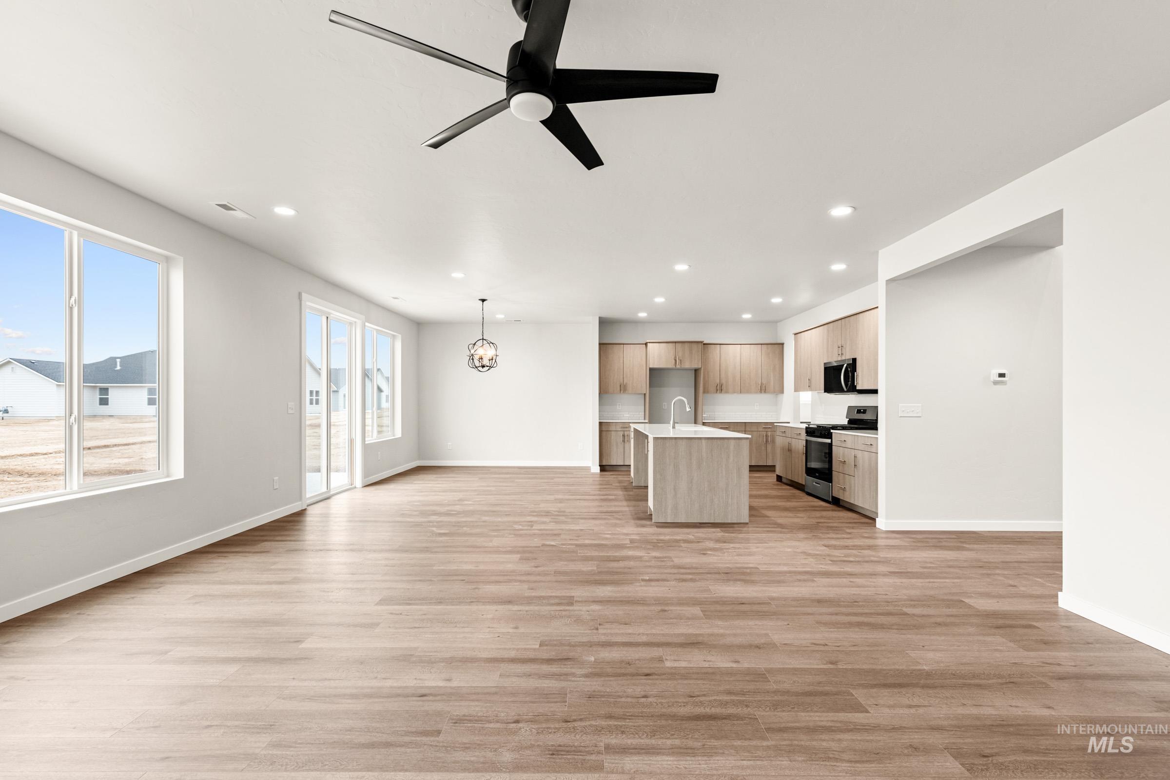 8294 E Bright Angel Dr, Nampa, Idaho 83687, 4 Bedrooms, 3.5 Bathrooms, Residential For Sale, Price $739,990, 98974782