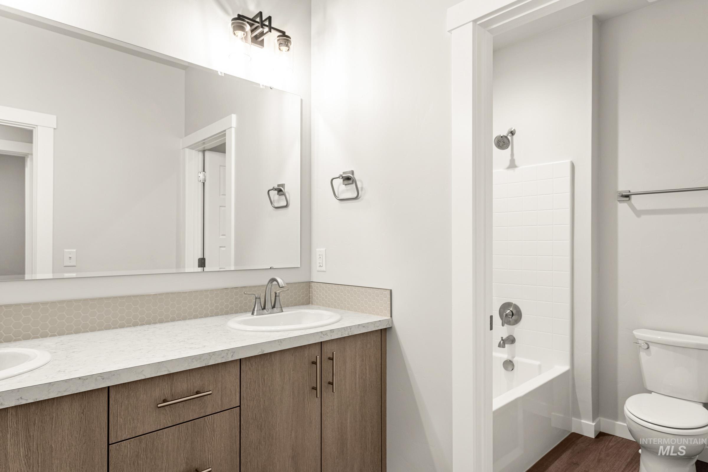 8294 E Bright Angel Dr, Nampa, Idaho 83687, 4 Bedrooms, 3.5 Bathrooms, Residential For Sale, Price $739,990, 98974782