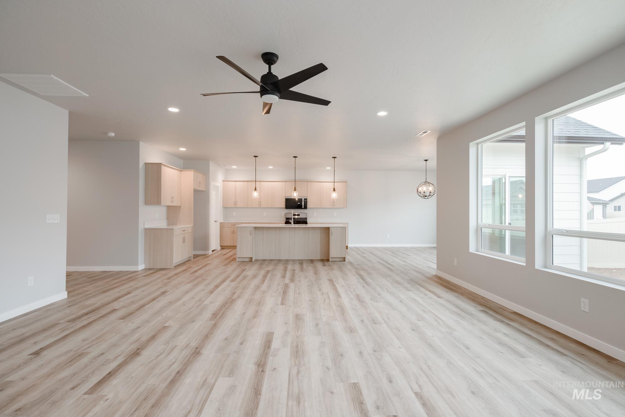 8318 E Bright Angel Dr, Nampa, Idaho 83687, 4 Bedrooms, 2.5 Bathrooms, Residential For Sale, Price $545,990, 98974785