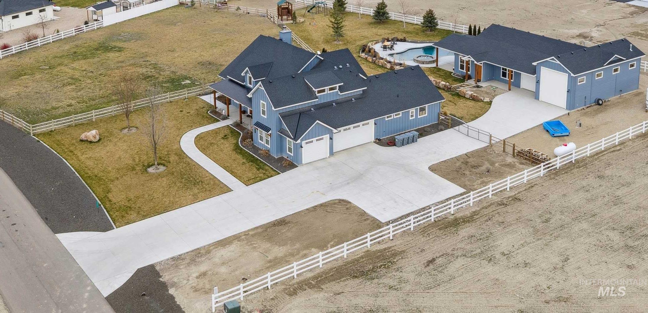 547 Bass Run Ln, Marsing, Idaho 83639-8200, 4 Bedrooms, 4.5 Bathrooms, Residential For Sale, Price $1,700,000,MLS 98974786