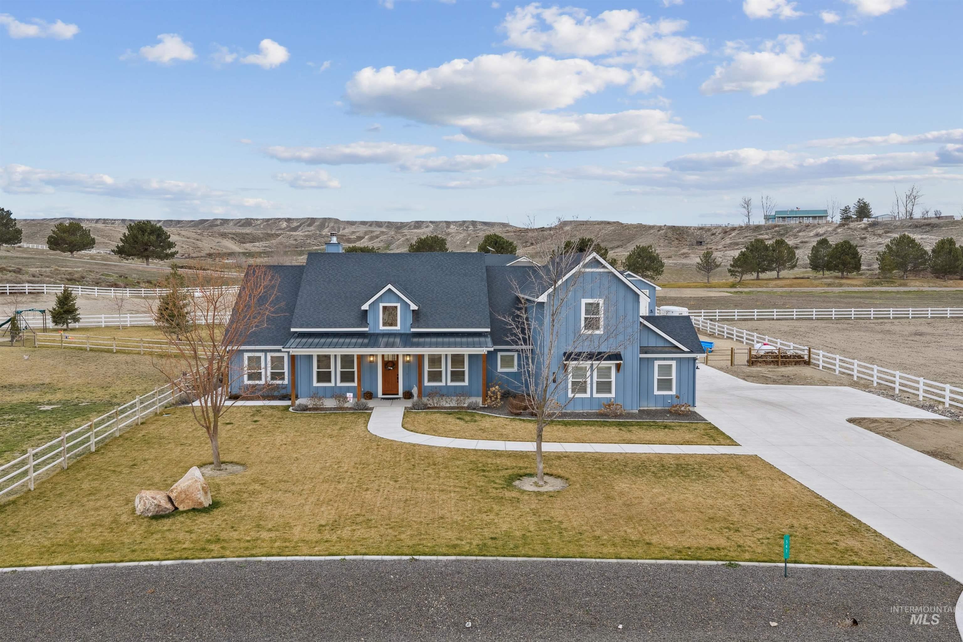 547 Bass Run Ln, Marsing, Idaho 83639-8200, 4 Bedrooms, 4.5 Bathrooms, Residential For Sale, Price $1,700,000,MLS 98974786