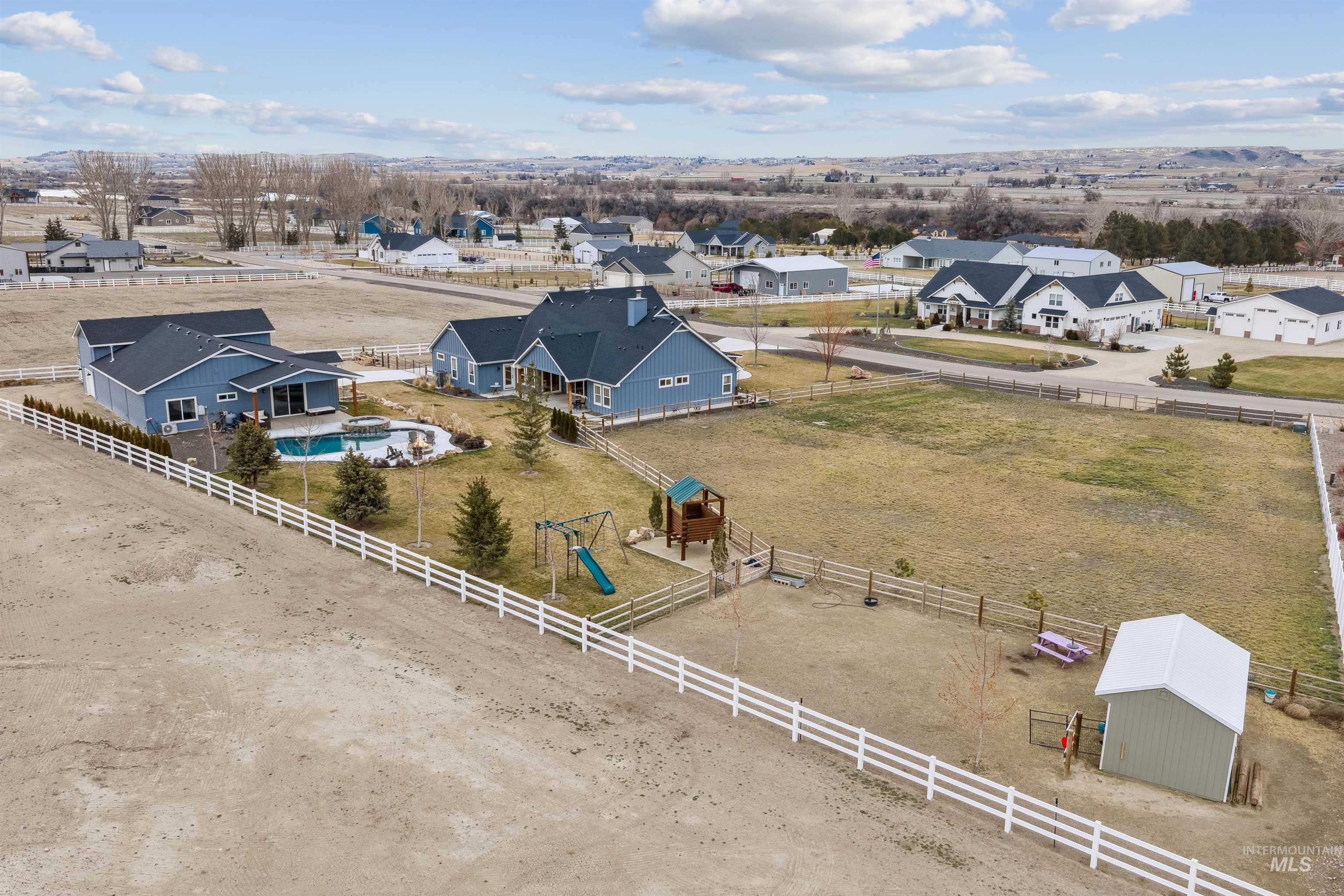 547 Bass Run Ln, Marsing, Idaho 83639-8200, 4 Bedrooms, 4.5 Bathrooms, Residential For Sale, Price $1,700,000,MLS 98974786