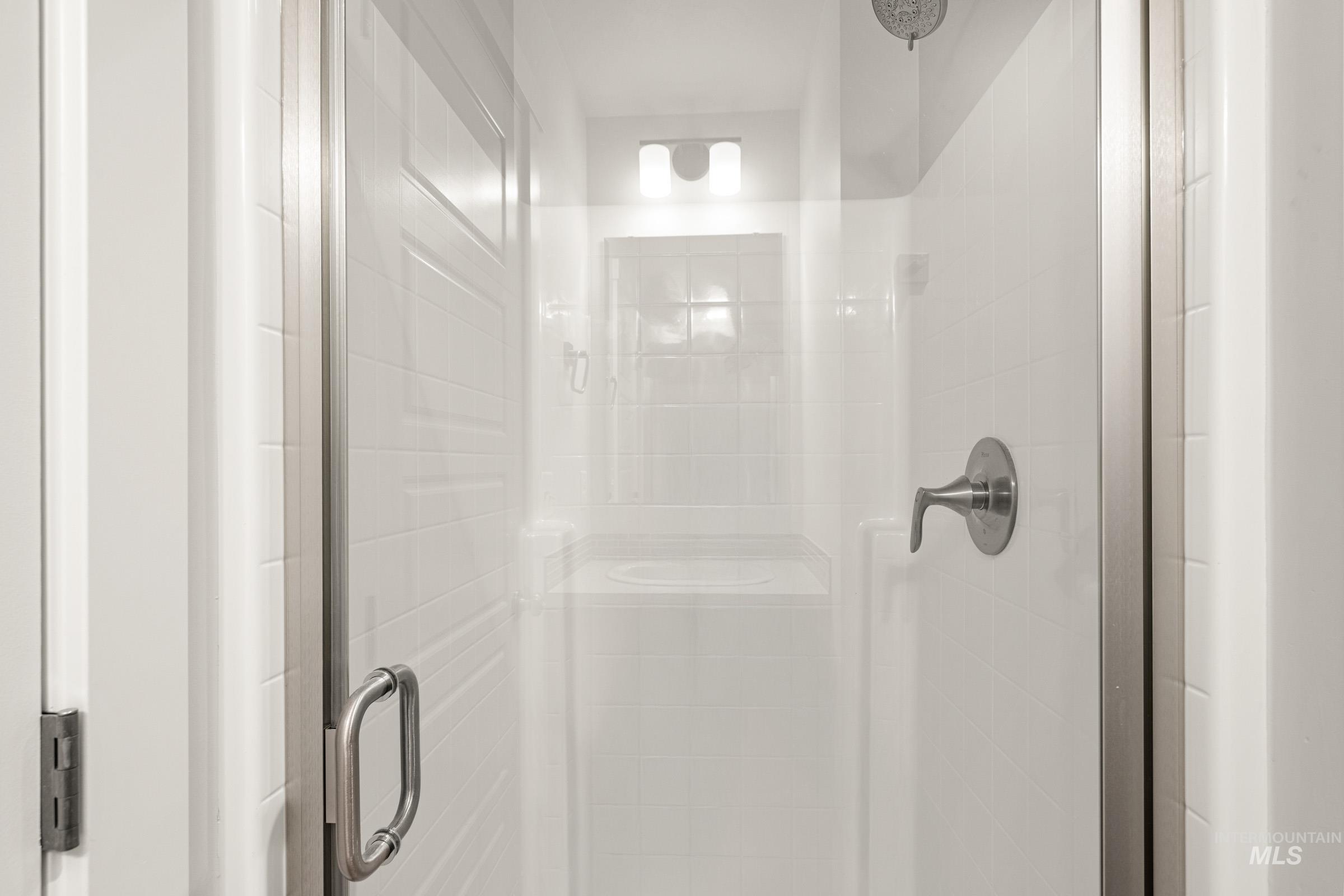 8166 E Cool River Lp, Nampa, Idaho 83687, 5 Bedrooms, 3 Bathrooms, Residential For Sale, Price $519,990, 98974788