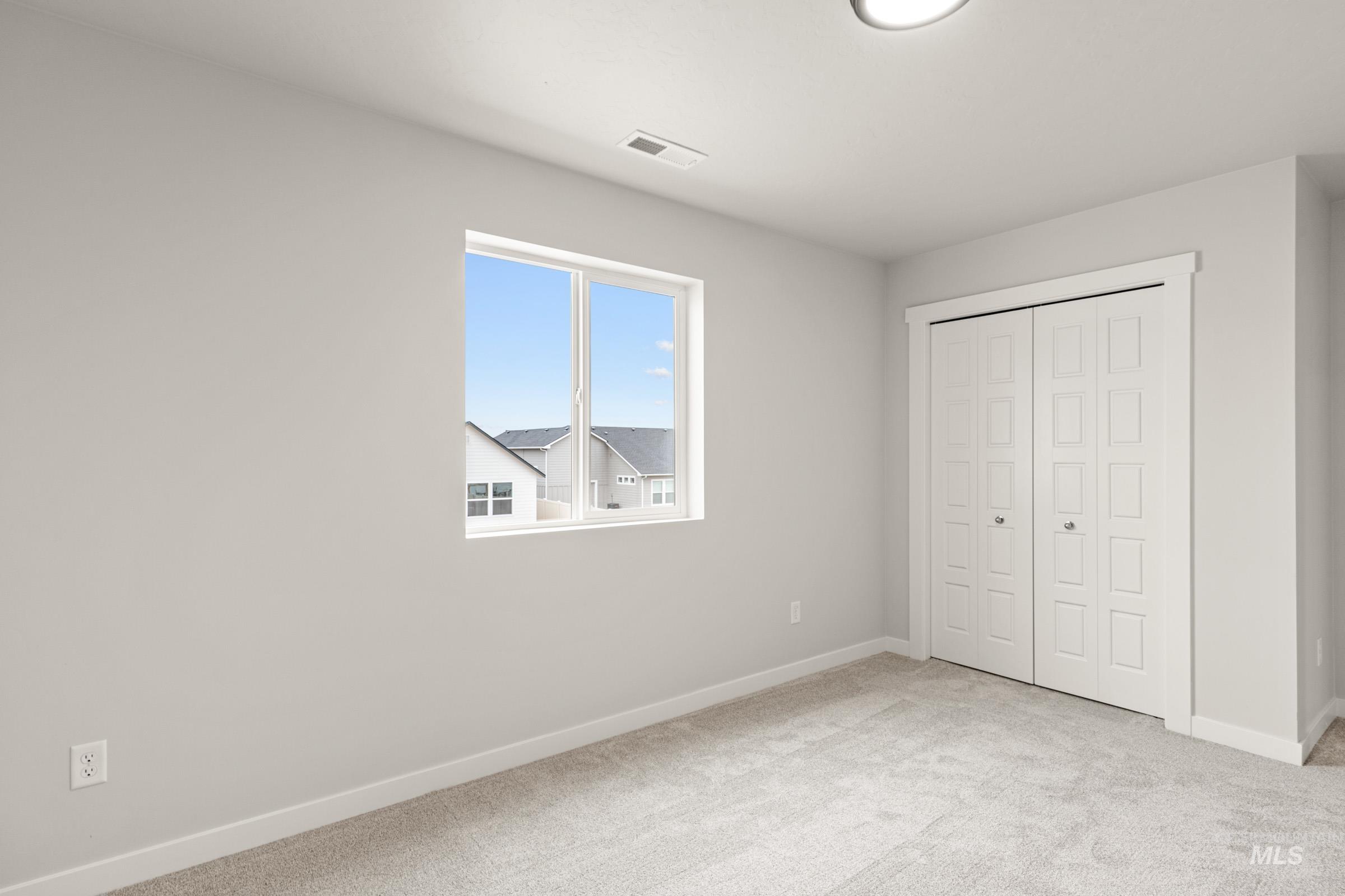 8166 E Cool River Lp, Nampa, Idaho 83687, 5 Bedrooms, 3 Bathrooms, Residential For Sale, Price $519,990, 98974788