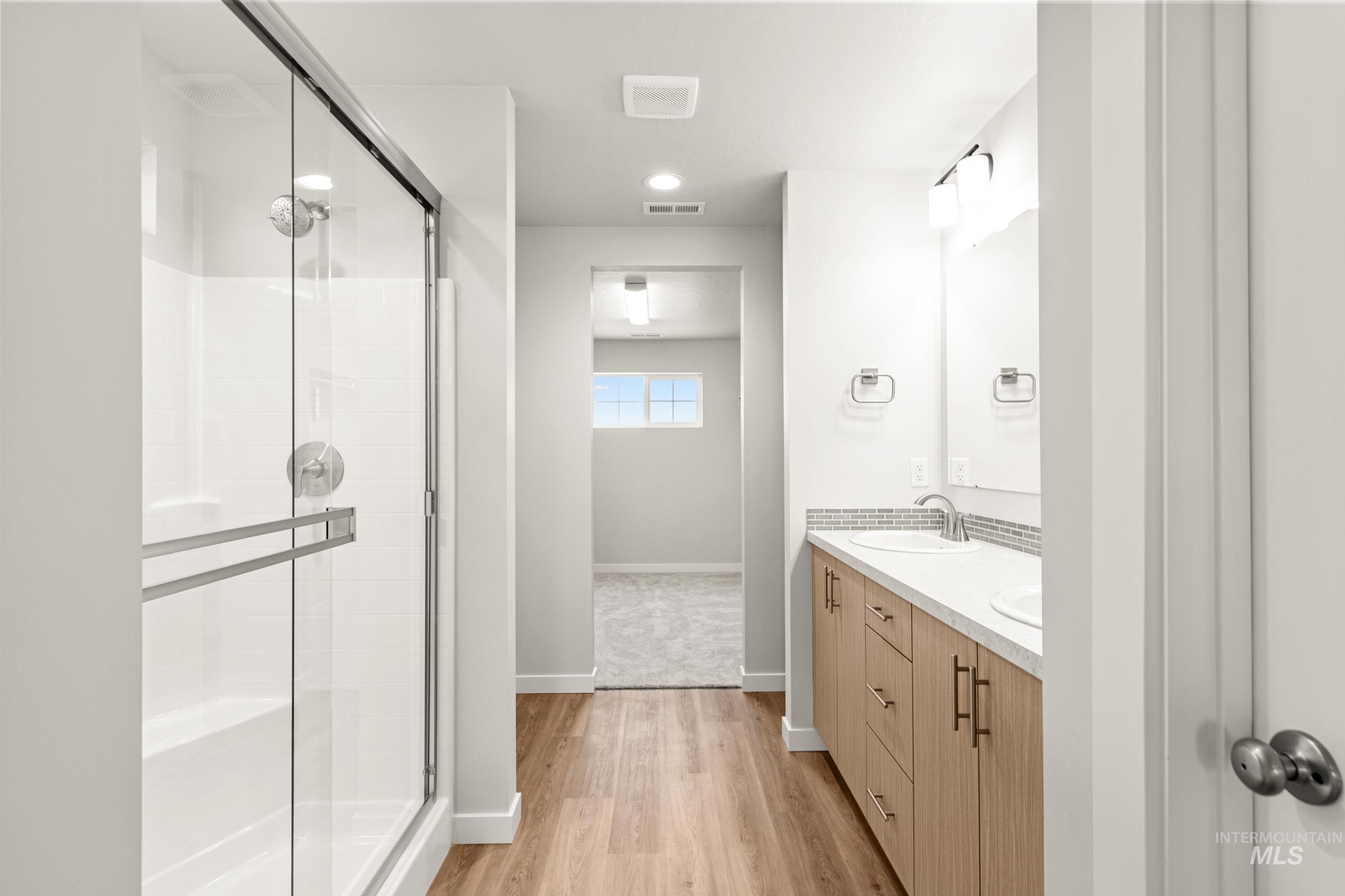 8166 E Cool River Lp, Nampa, Idaho 83687, 5 Bedrooms, 3 Bathrooms, Residential For Sale, Price $519,990, 98974788