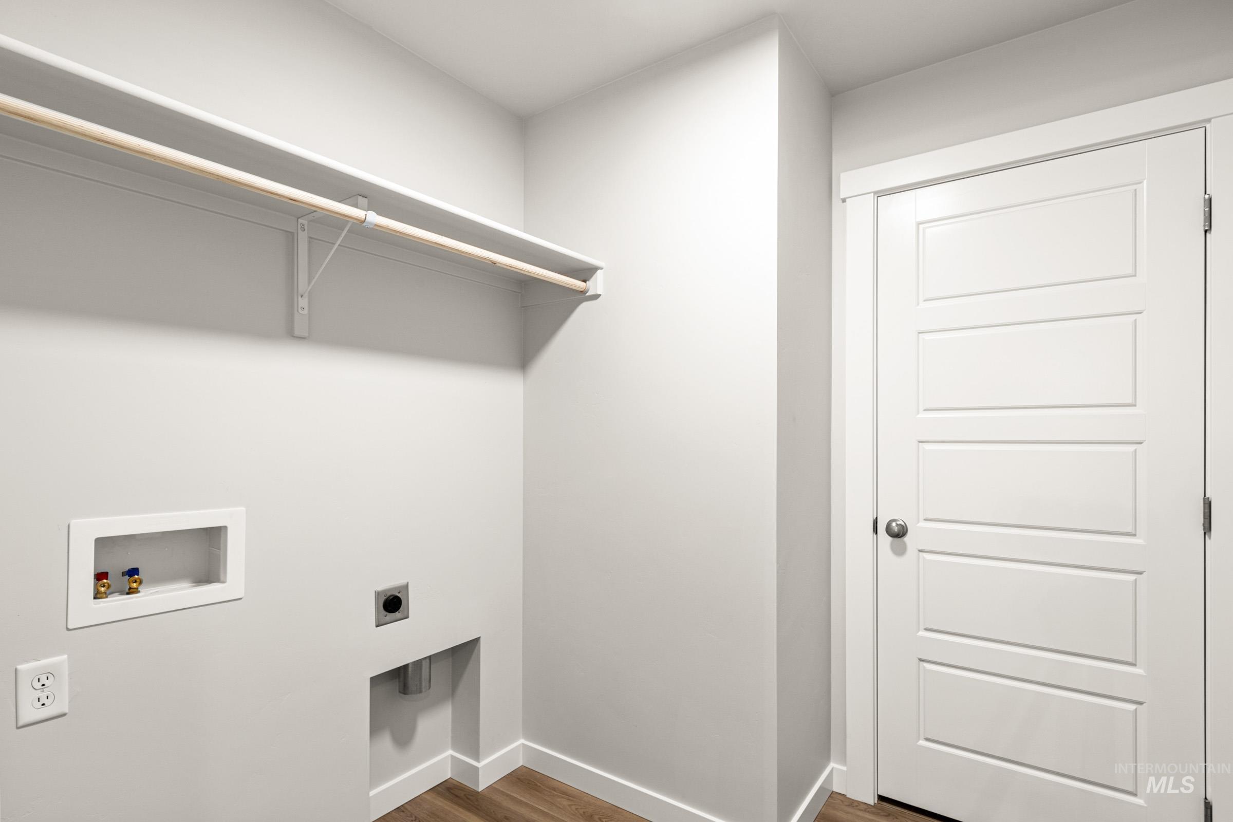 8166 E Cool River Lp, Nampa, Idaho 83687, 5 Bedrooms, 3 Bathrooms, Residential For Sale, Price $519,990, 98974788