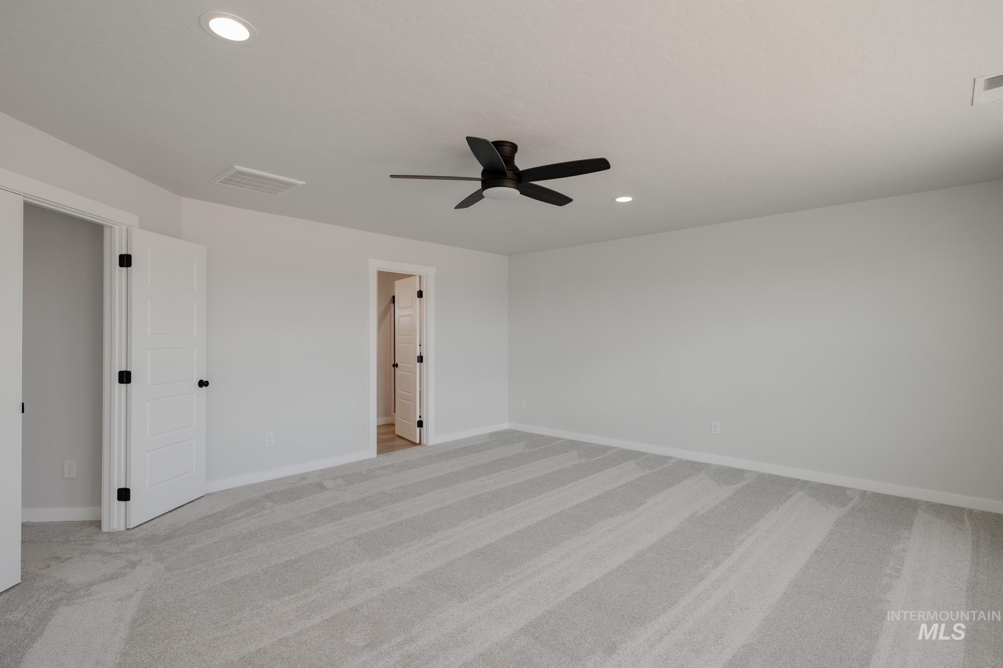 8178 E Cool River Lp, Nampa, Idaho 83687, 4 Bedrooms, 3 Bathrooms, Residential For Sale, Price $594,990,MLS 98974789