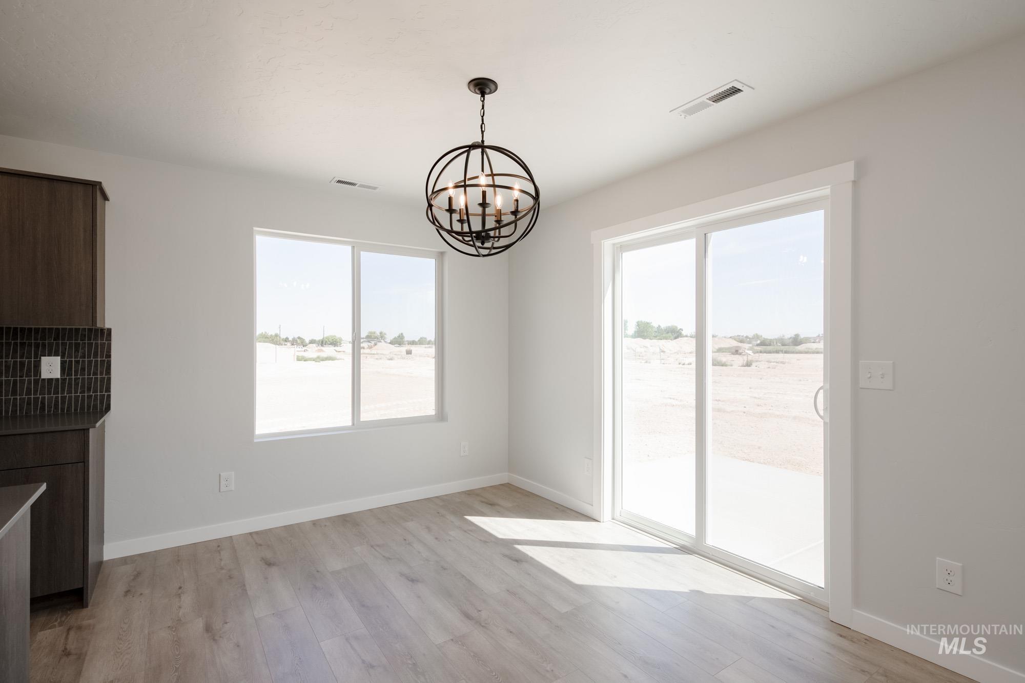 8178 E Cool River Lp, Nampa, Idaho 83687, 4 Bedrooms, 3 Bathrooms, Residential For Sale, Price $594,990,MLS 98974789