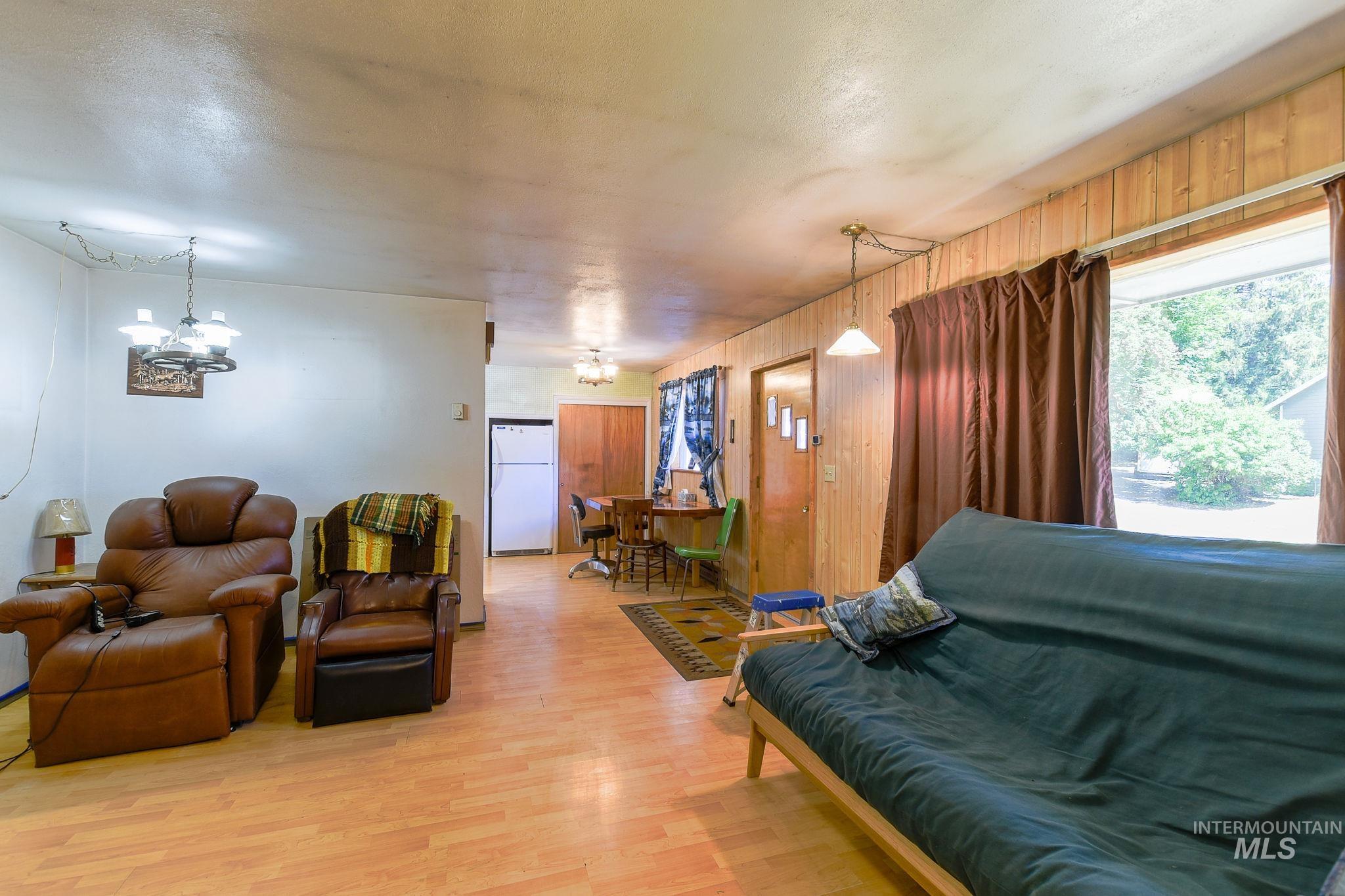 243 N Fir, Genesee, Idaho 83832, 2 Bedrooms, 1 Bathroom, Residential For Sale, Price $279,000,MLS 98974794