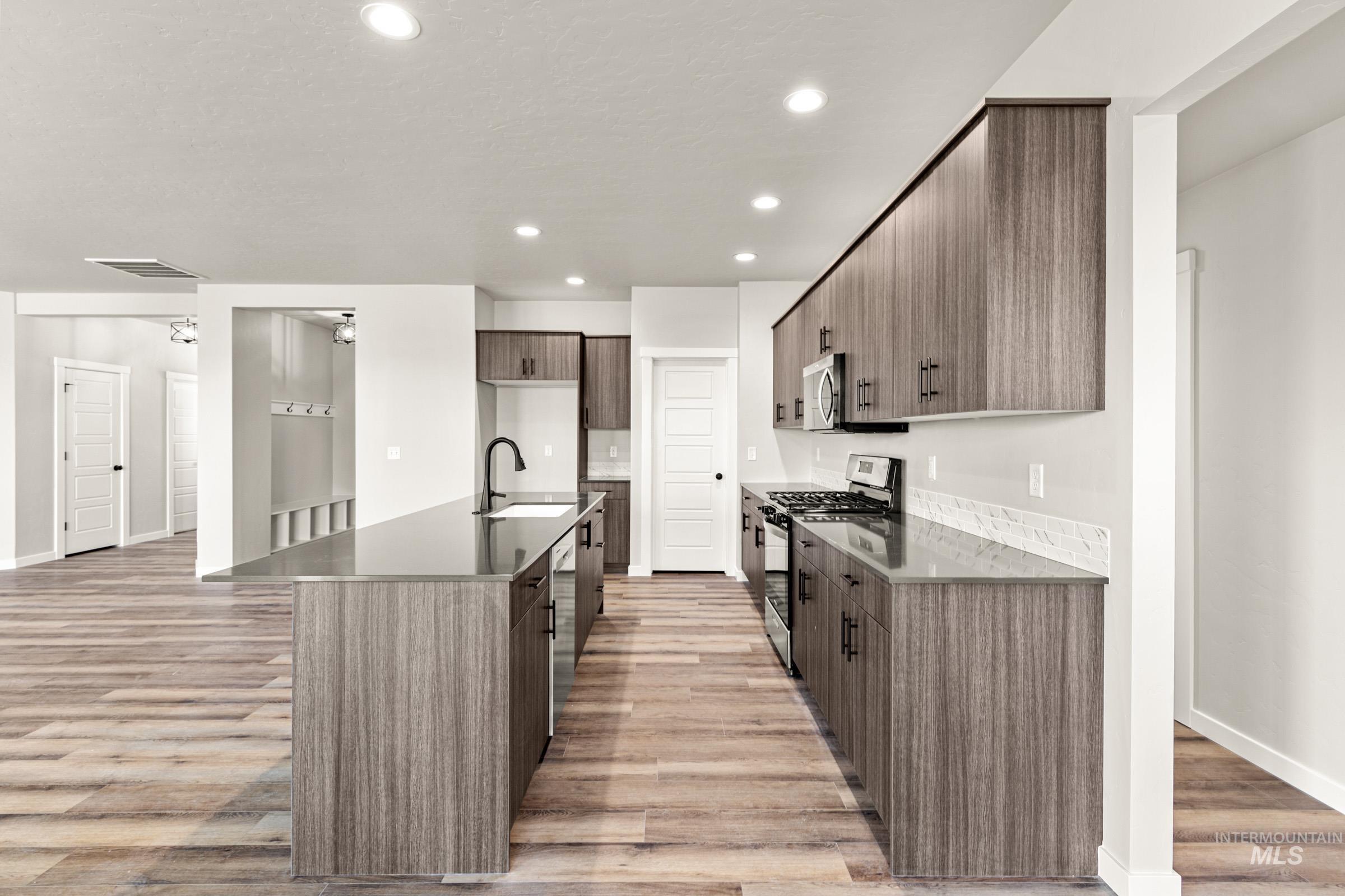 17634 N Boone Peak Ave, Nampa, Idaho 83687, 4 Bedrooms, 2 Bathrooms, Residential For Sale, Price $504,990, 98974795