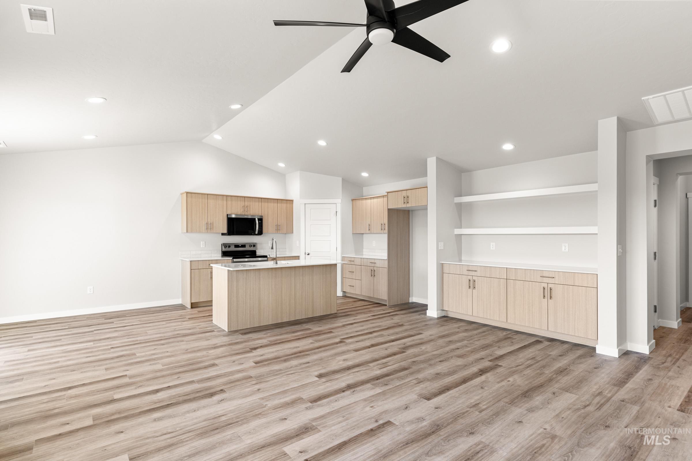 17676 N Boone Peak Ave, Nampa, Idaho 83687, 4 Bedrooms, 2 Bathrooms, Residential For Sale, Price $434,990, 98974796