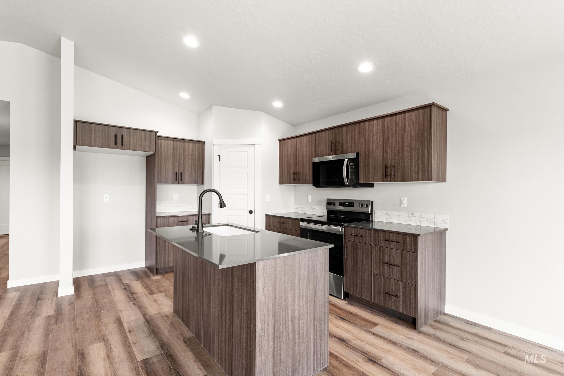 17718 N Boone Peak Ave, Nampa, Idaho 83687, 3 Bedrooms, 2 Bathrooms, Residential For Sale, Price $414,990, 98974798