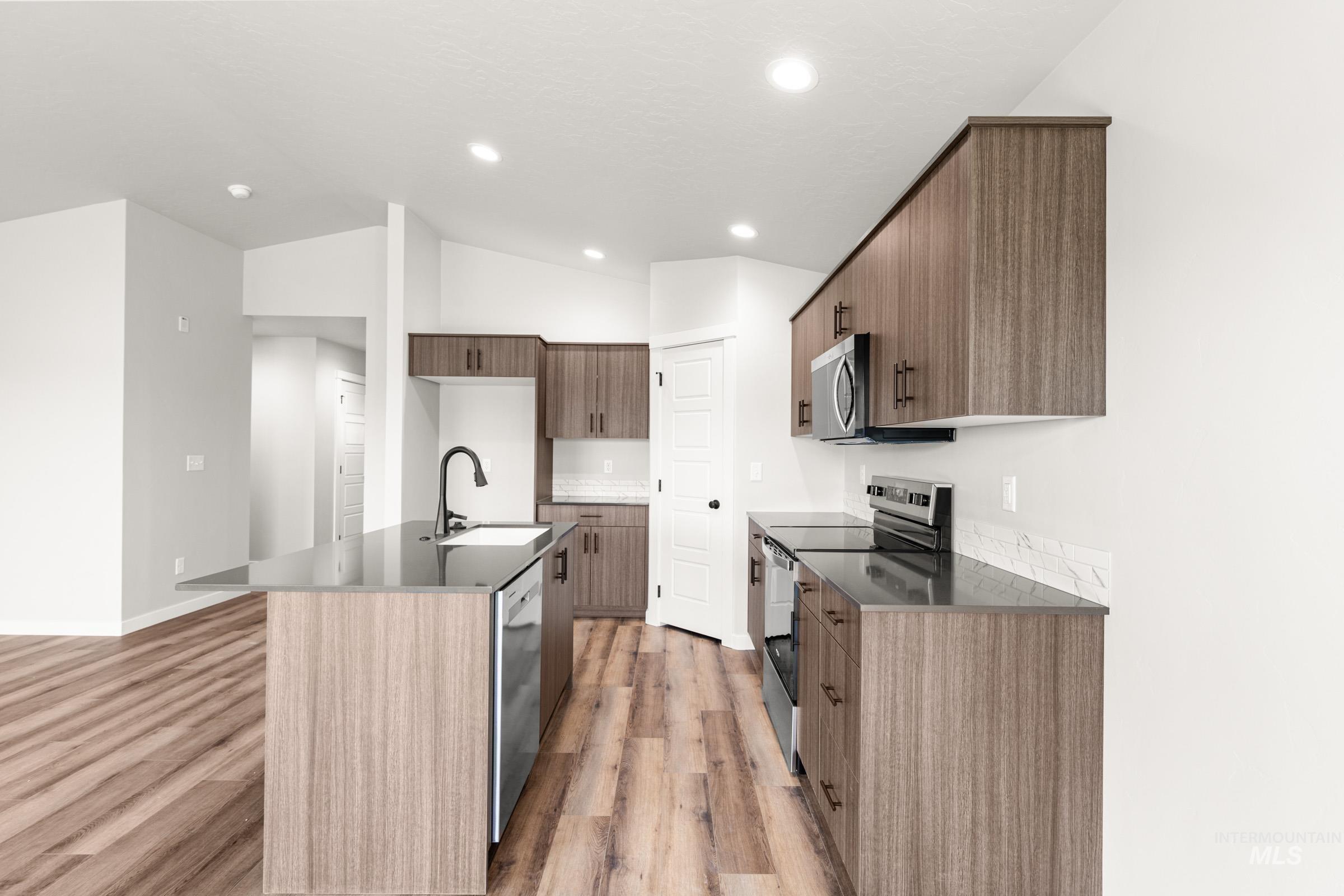 17718 N Boone Peak Ave, Nampa, Idaho 83687, 3 Bedrooms, 2 Bathrooms, Residential For Sale, Price $414,990, 98974798