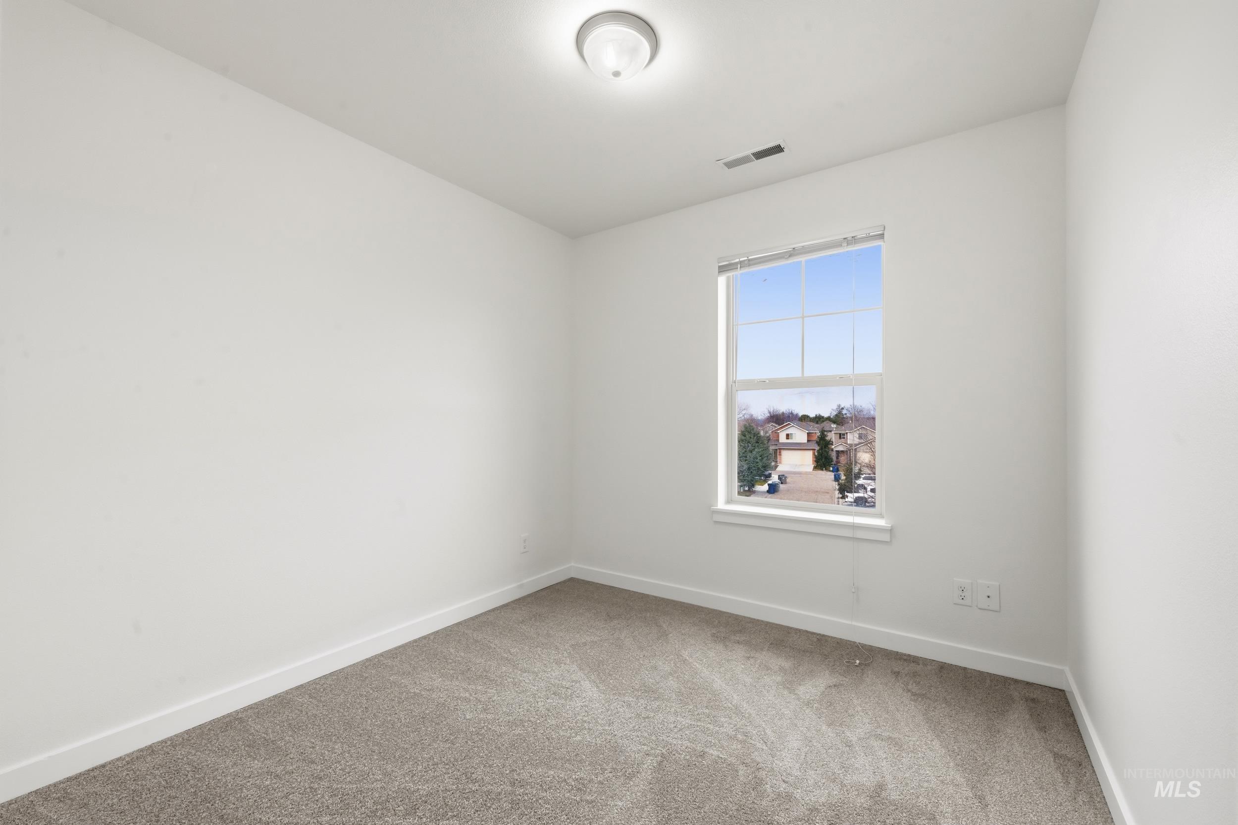 8752 W Pine Valley Lane, Boise, Idaho 83709, 3 Bedrooms, 2.5 Bathrooms, Residential For Sale, Price $350,000, 98974799