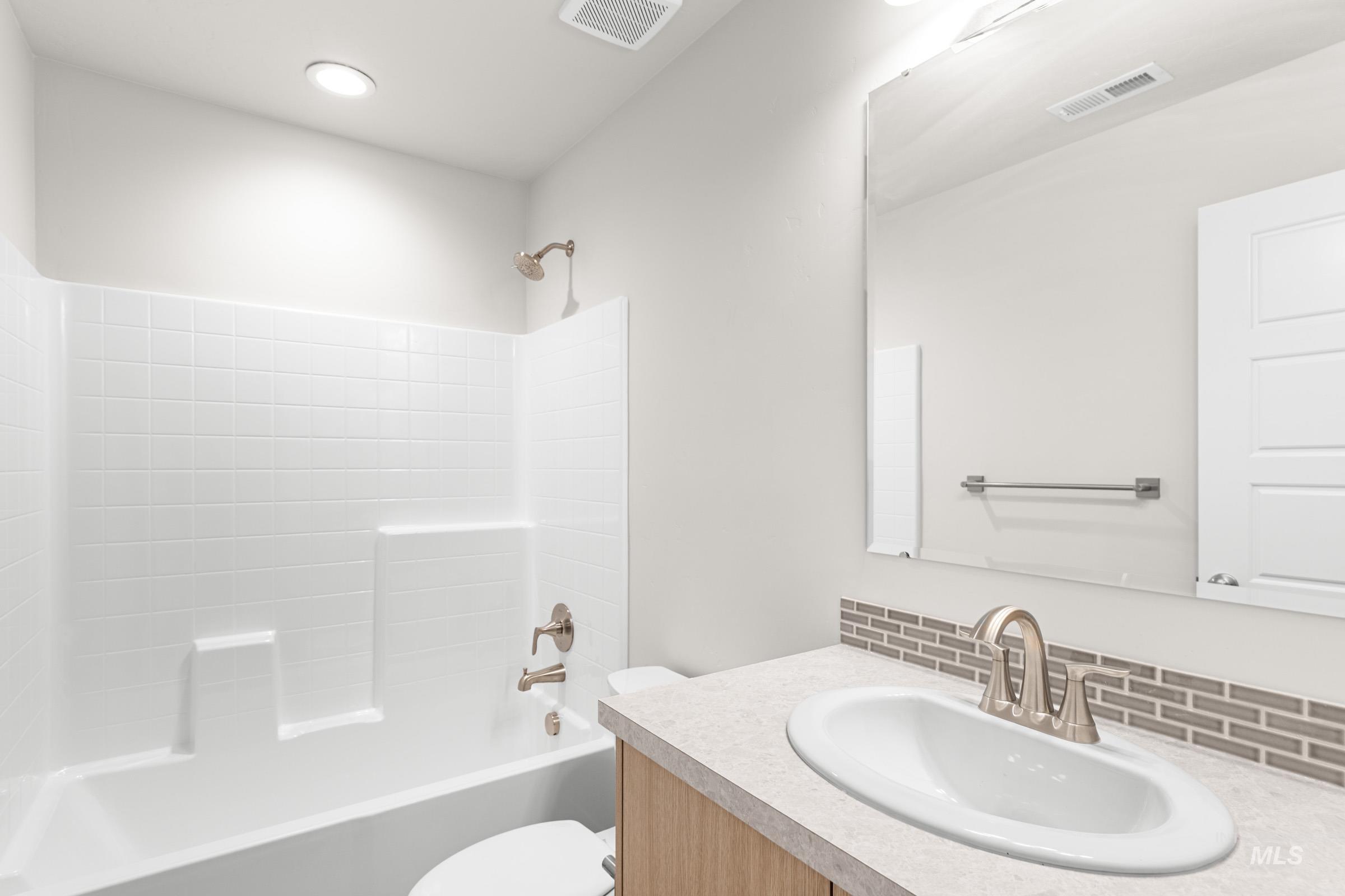 17732 N Boone Peak Ave, Nampa, Idaho 83687, 3 Bedrooms, 2 Bathrooms, Residential For Sale, Price $419,990, 98974800