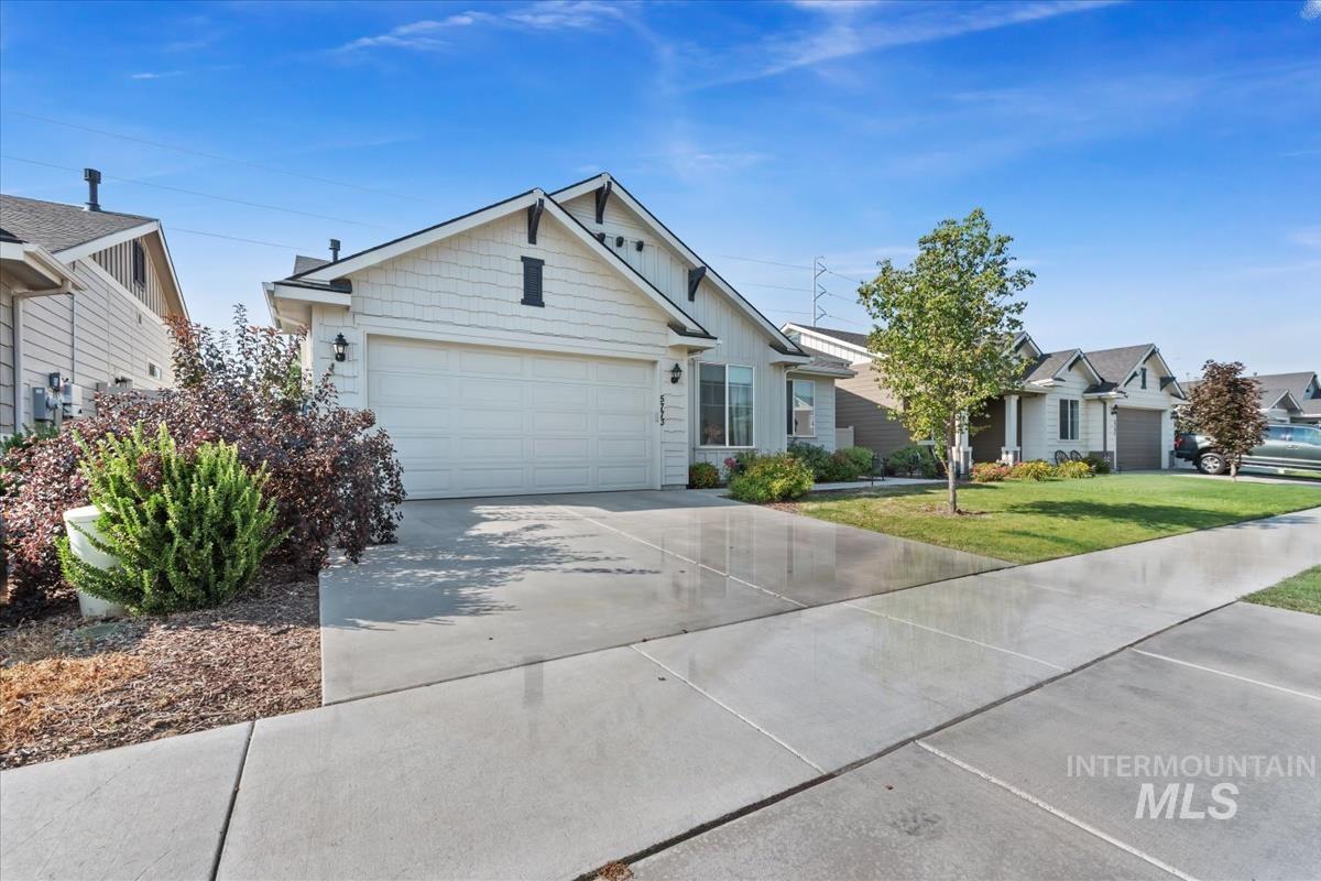 5773 W Riva Capri St, Meridian, Idaho 83646, 3 Bedrooms, 2 Bathrooms, Residential For Sale, Price $490,000, 98974801