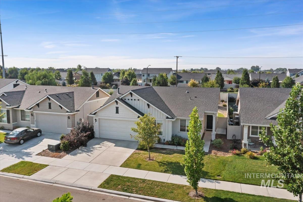 5773 W Riva Capri St, Meridian, Idaho 83646, 3 Bedrooms, 2 Bathrooms, Residential For Sale, Price $490,000, 98974801