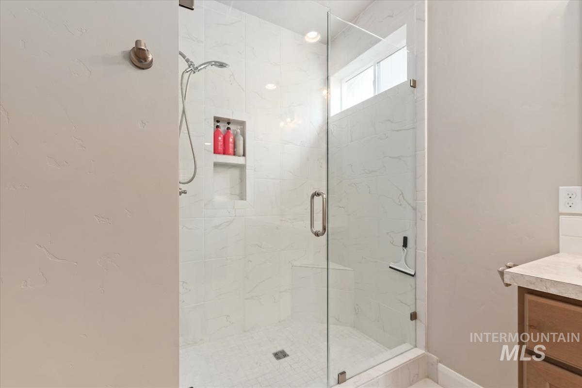 5773 W Riva Capri St, Meridian, Idaho 83646, 3 Bedrooms, 2 Bathrooms, Residential For Sale, Price $490,000, 98974801