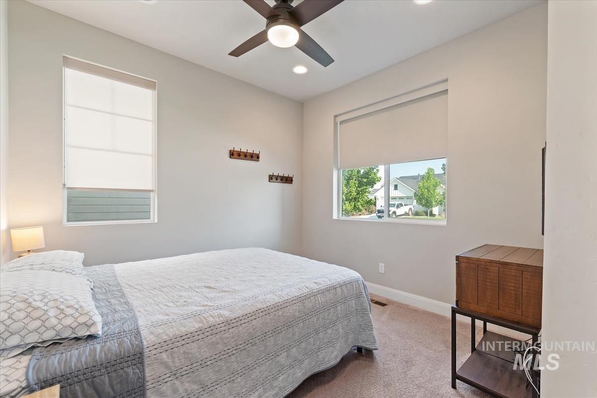 5773 W Riva Capri St, Meridian, Idaho 83646, 3 Bedrooms, 2 Bathrooms, Residential For Sale, Price $490,000, 98974801