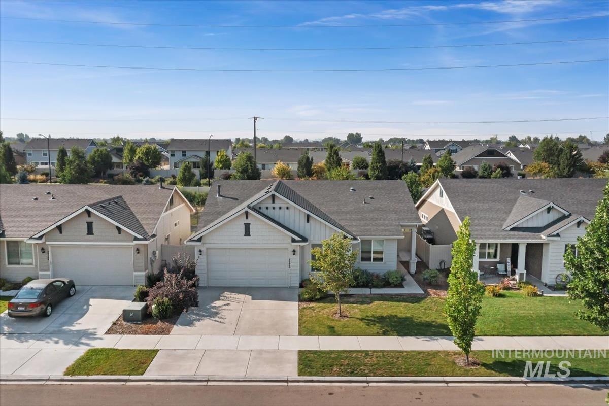 5773 W Riva Capri St, Meridian, Idaho 83646, 3 Bedrooms, 2 Bathrooms, Residential For Sale, Price $490,000, 98974801