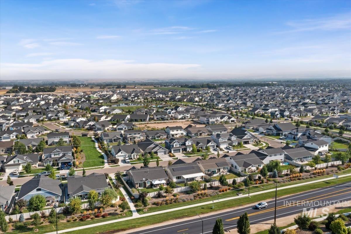 5773 W Riva Capri St, Meridian, Idaho 83646, 3 Bedrooms, 2 Bathrooms, Residential For Sale, Price $490,000, 98974801