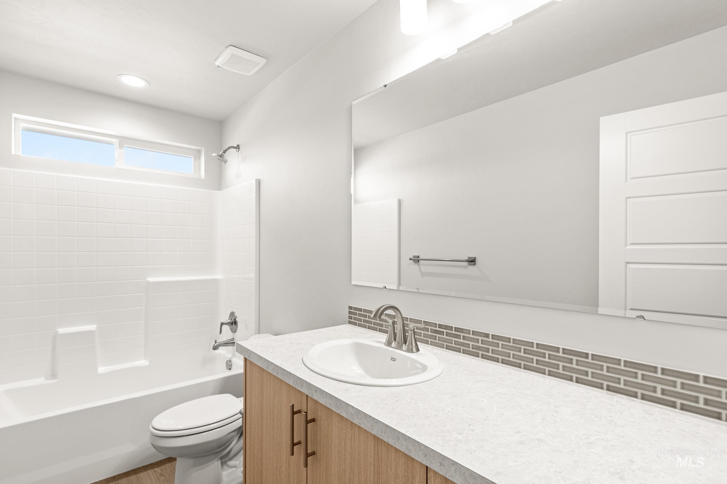 17621 N Boone Peak Ave, Nampa, Idaho 83687, 4 Bedrooms, 2.5 Bathrooms, Residential For Sale, Price $519,990, 98974802