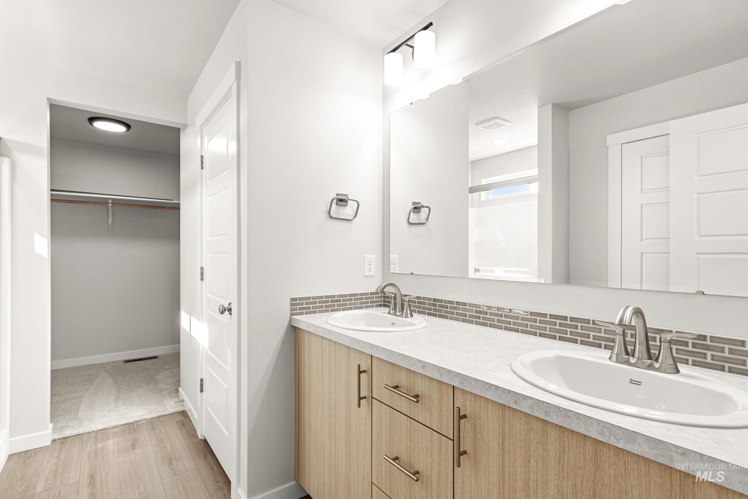 17621 N Boone Peak Ave, Nampa, Idaho 83687, 4 Bedrooms, 2.5 Bathrooms, Residential For Sale, Price $519,990, 98974802