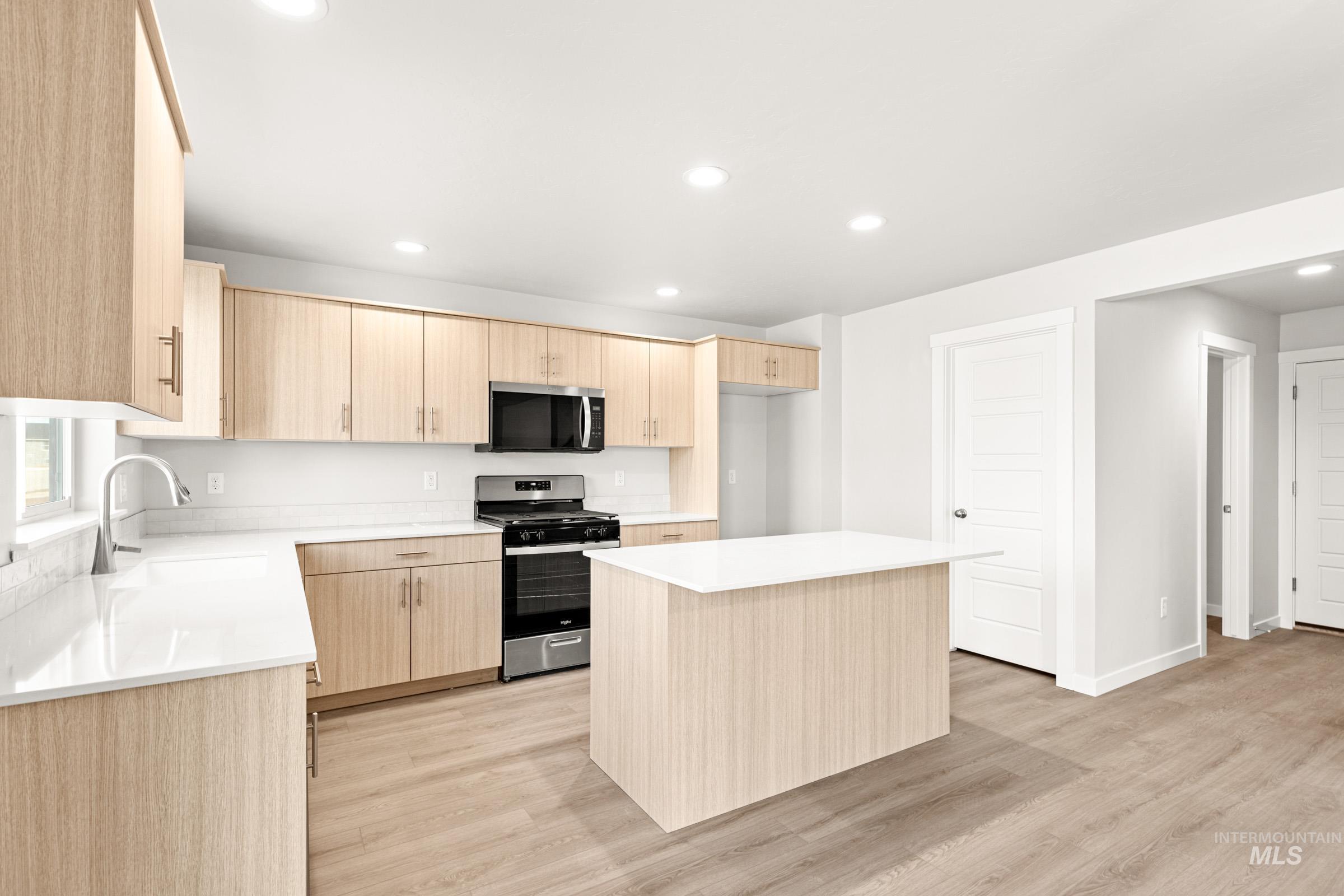 17621 N Boone Peak Ave, Nampa, Idaho 83687, 4 Bedrooms, 2.5 Bathrooms, Residential For Sale, Price $519,990, 98974802