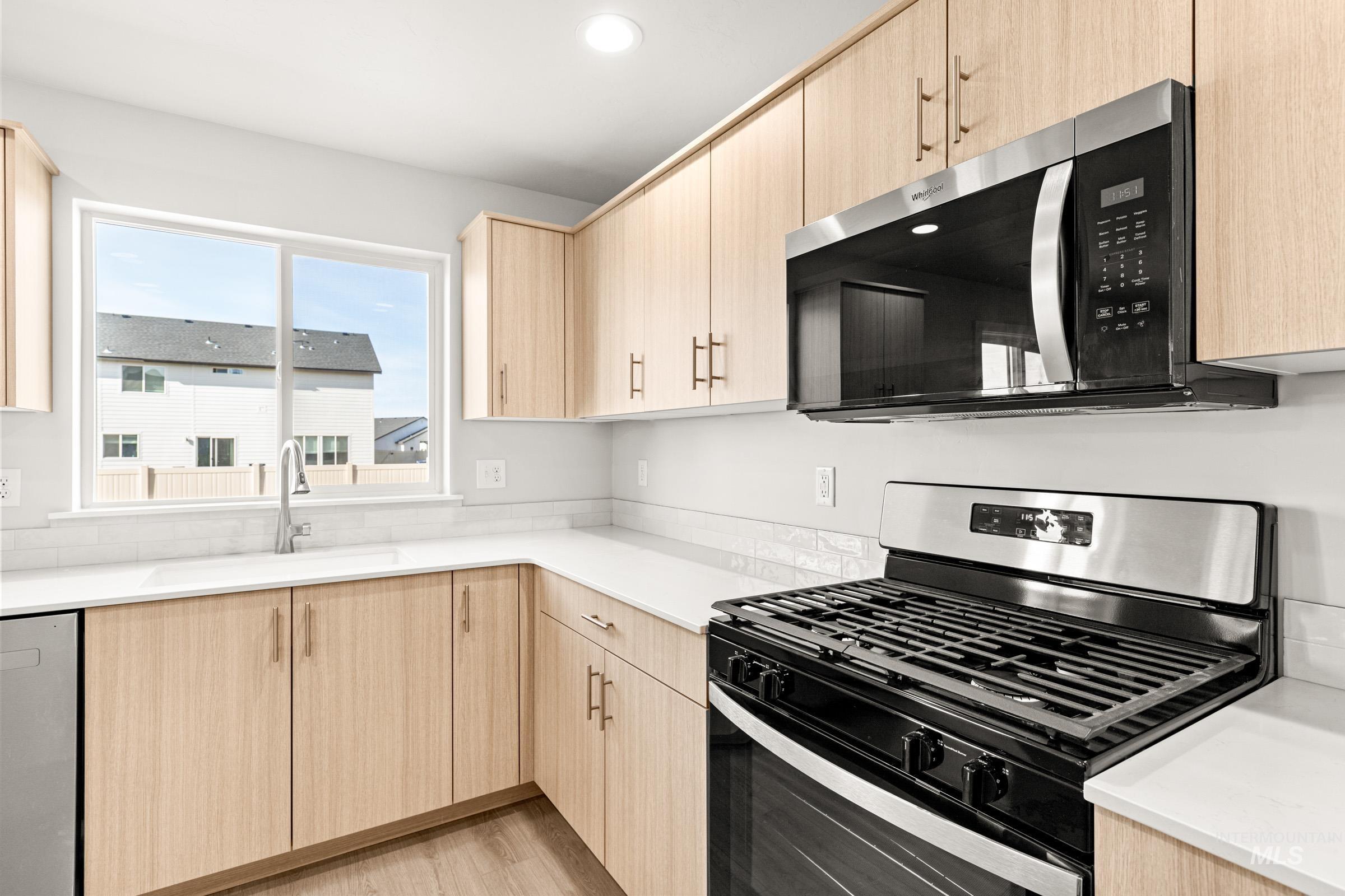 17621 N Boone Peak Ave, Nampa, Idaho 83687, 4 Bedrooms, 2.5 Bathrooms, Residential For Sale, Price $519,990, 98974802