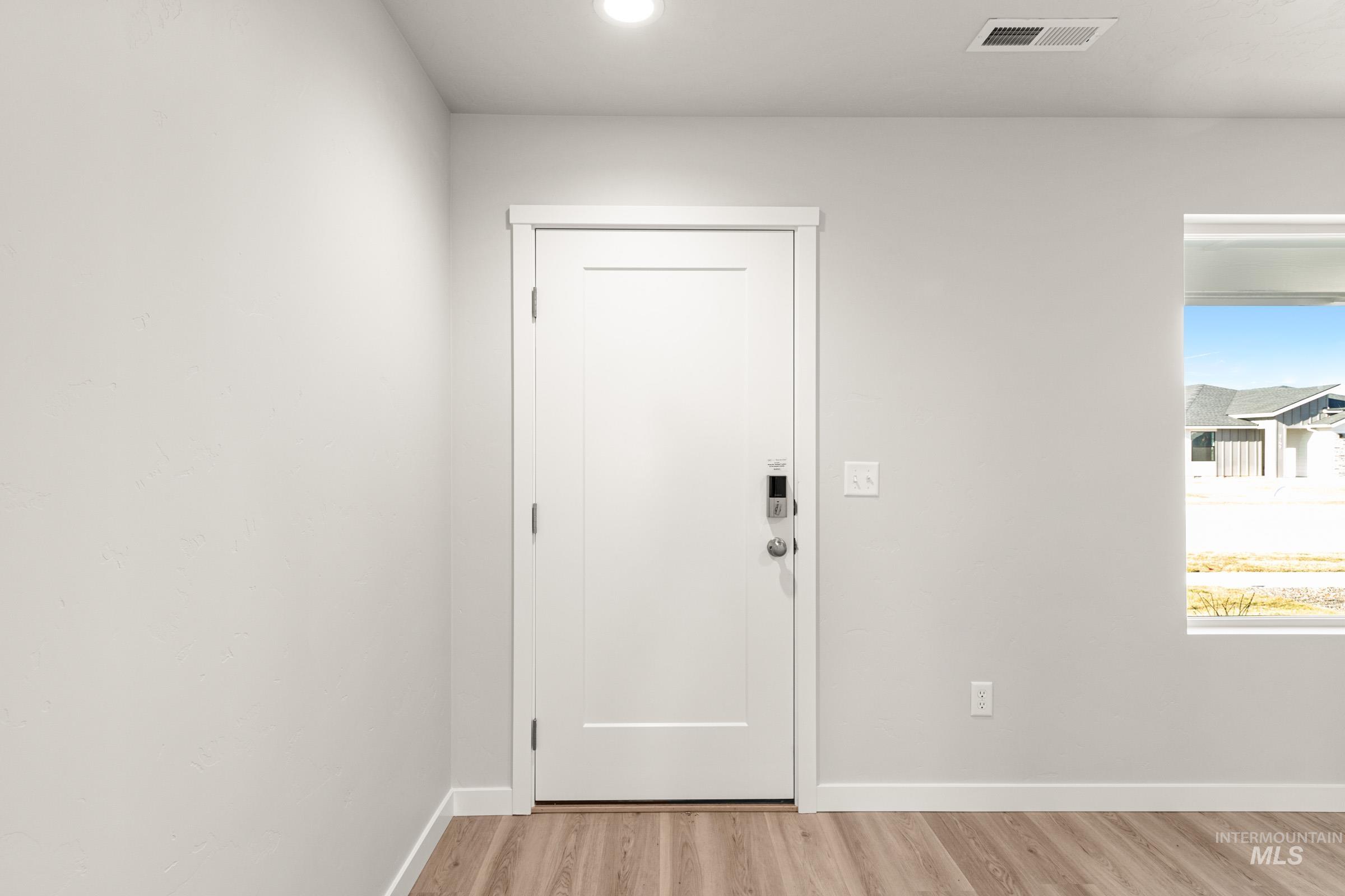 7094 E Shields Dr, Nampa, Idaho 83687, 5 Bedrooms, 3 Bathrooms, Residential For Sale, Price $509,990, 98974808