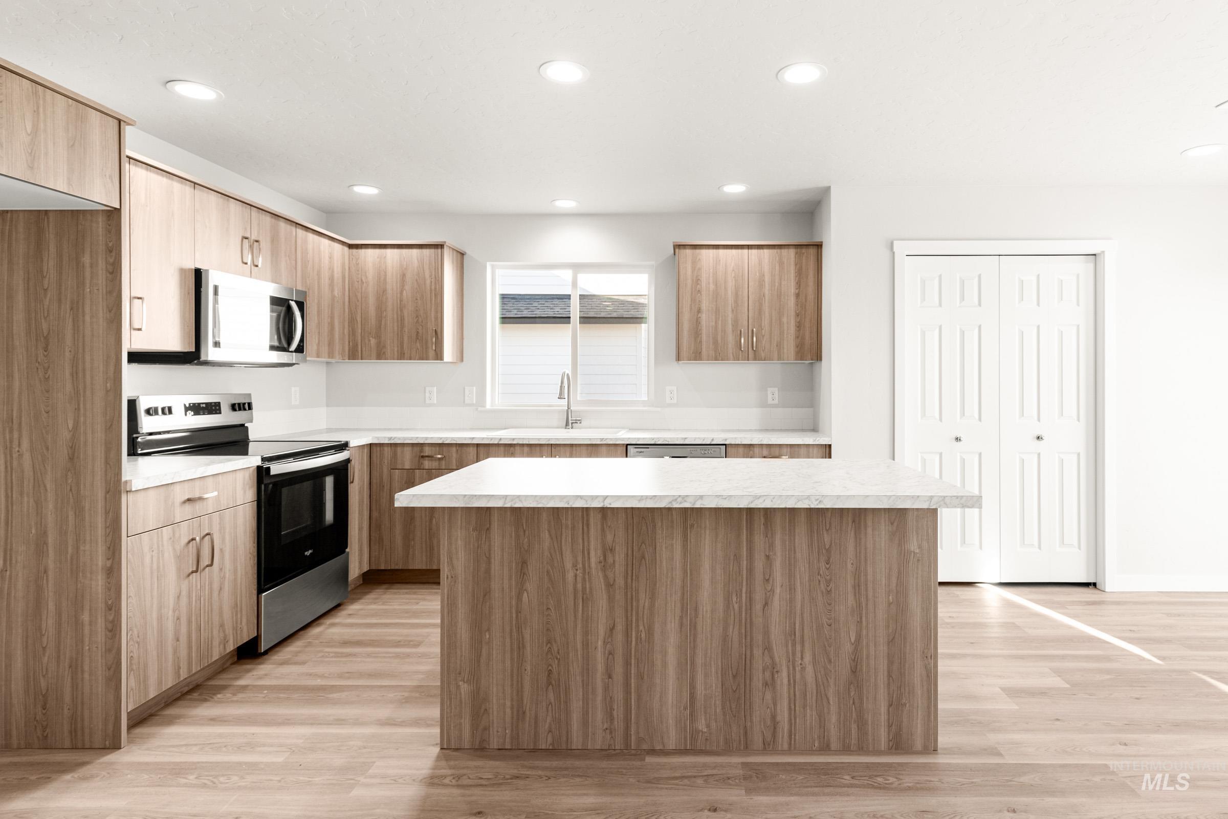 7094 E Shields Dr, Nampa, Idaho 83687, 5 Bedrooms, 3 Bathrooms, Residential For Sale, Price $509,990, 98974808