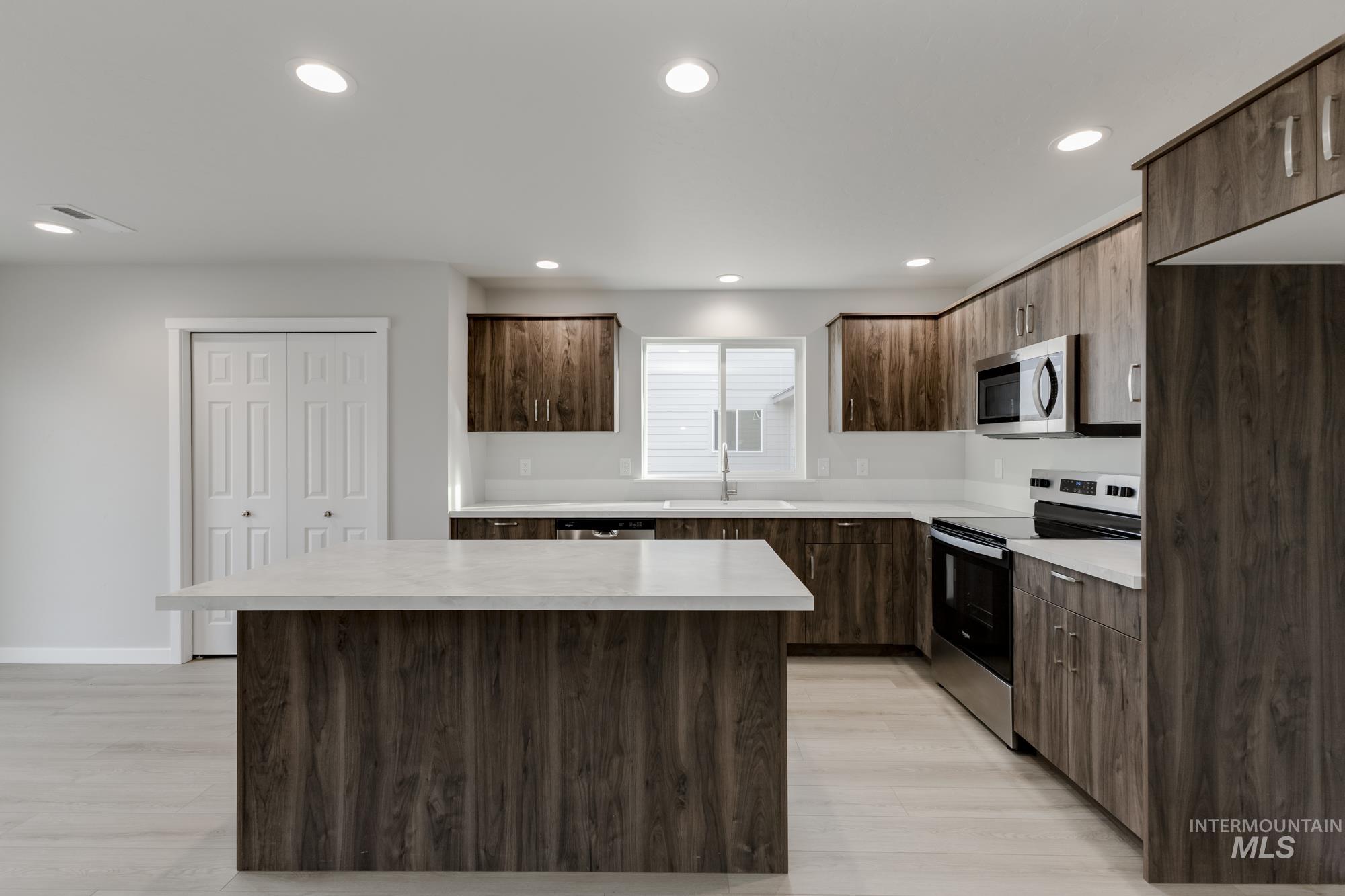 7094 E Shields Dr, Nampa, Idaho 83687, 5 Bedrooms, 3 Bathrooms, Residential For Sale, Price $509,990, 98974808