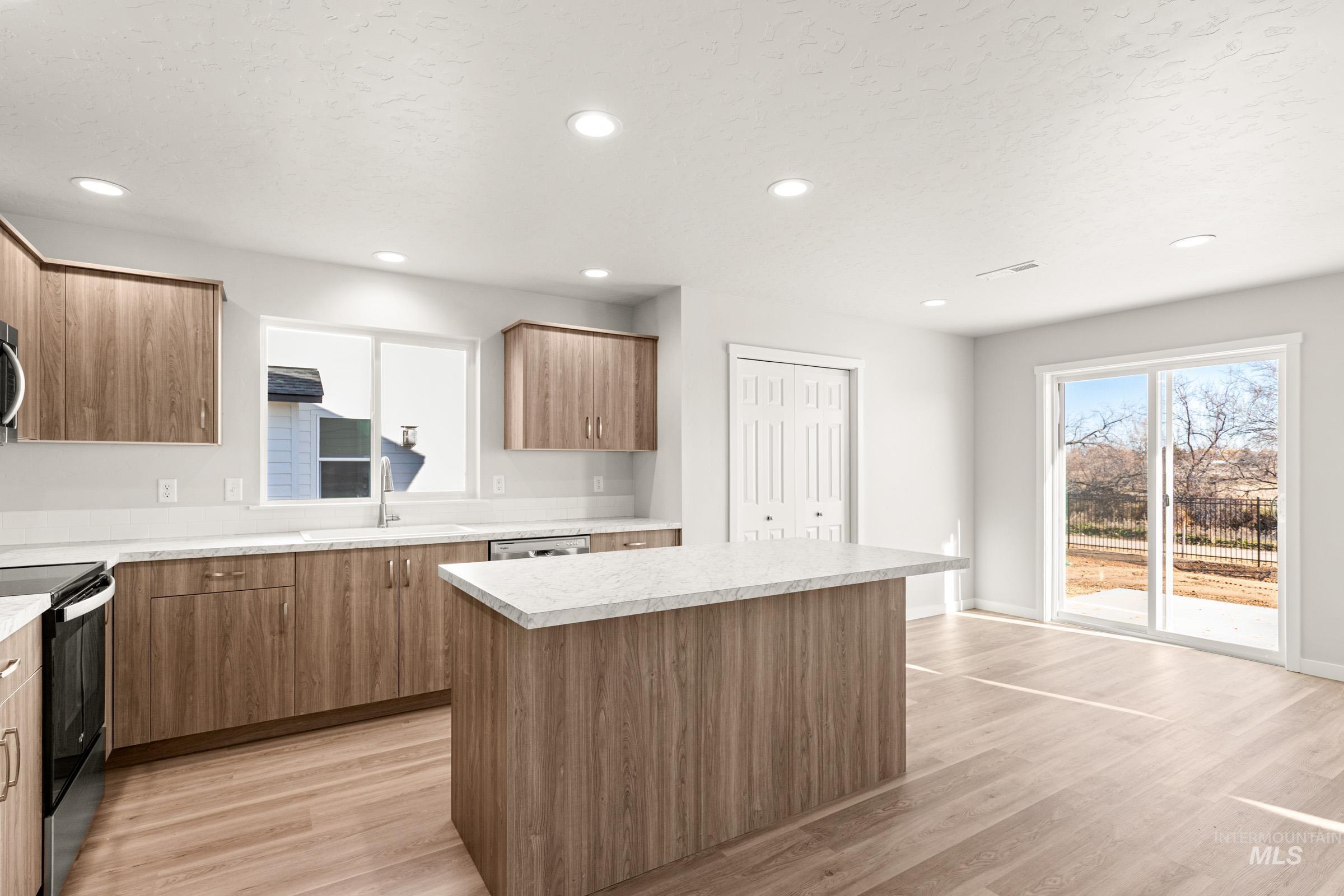 7094 E Shields Dr, Nampa, Idaho 83687, 5 Bedrooms, 3 Bathrooms, Residential For Sale, Price $509,990, 98974808