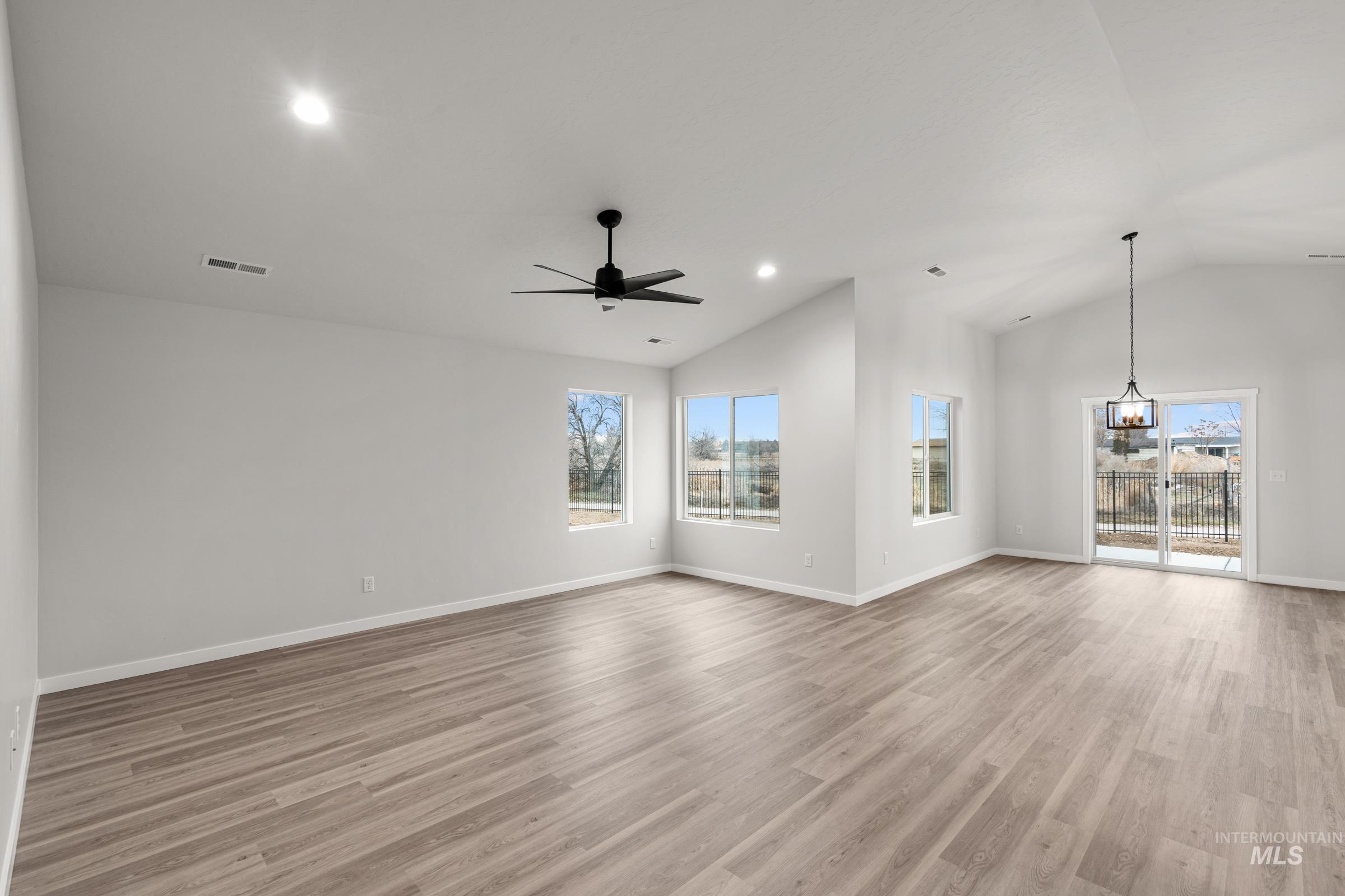 7070 E Shields Dr, Nampa, Idaho 83687, 4 Bedrooms, 2 Bathrooms, Residential For Sale, Price $464,990, 98974810