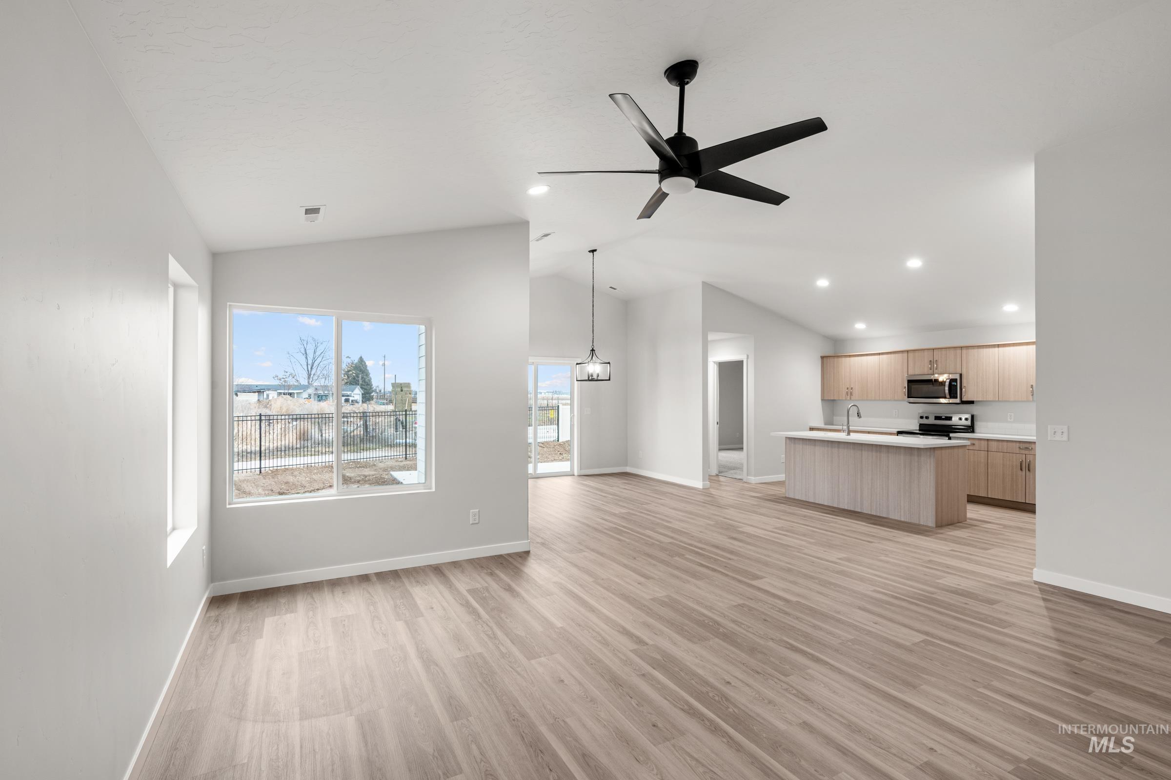 7070 E Shields Dr, Nampa, Idaho 83687, 4 Bedrooms, 2 Bathrooms, Residential For Sale, Price $464,990, 98974810