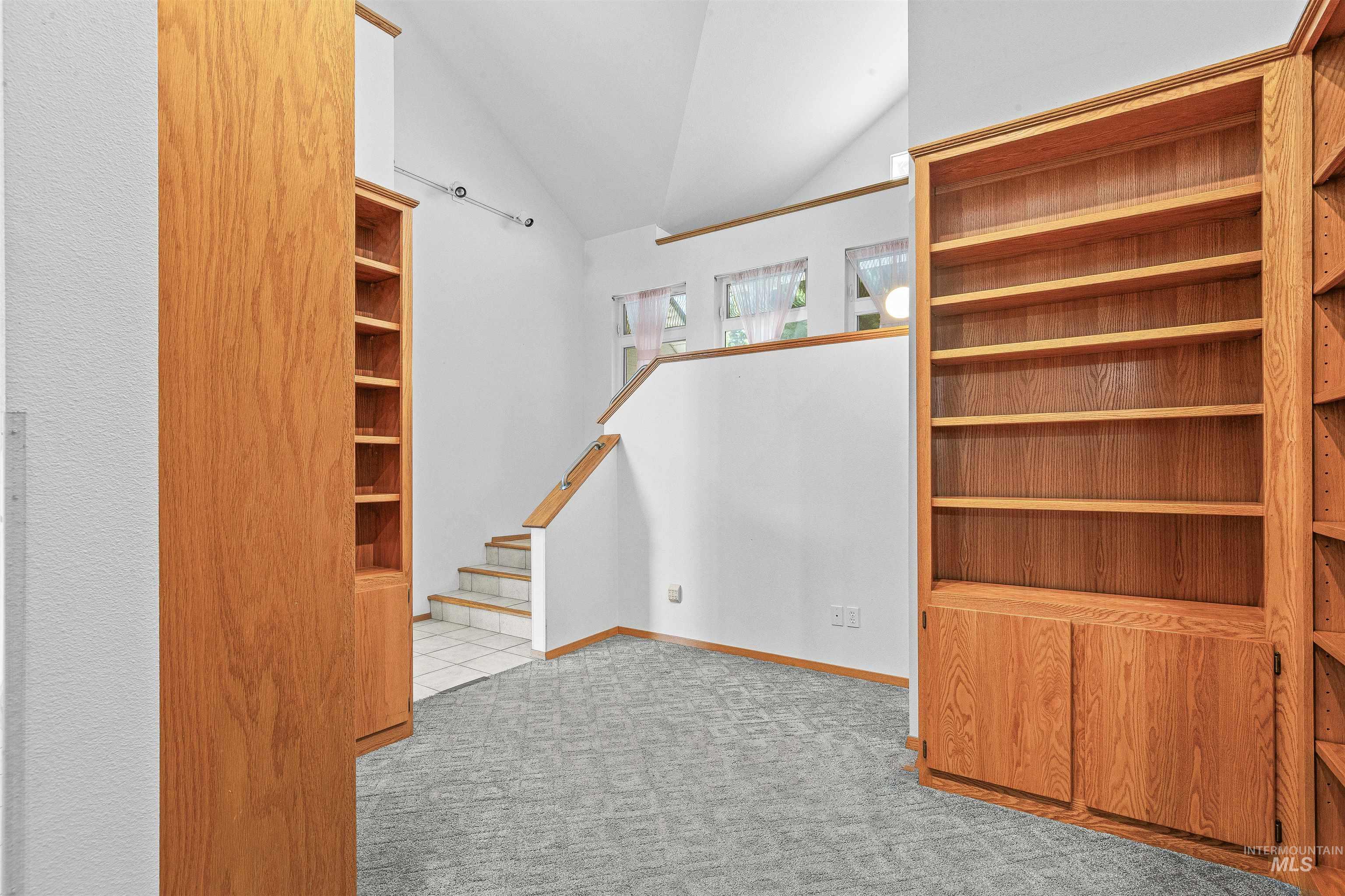 1962 Golfview Dr., Clarkston, Washington 99403, 4 Bedrooms, 3 Bathrooms, Residential For Sale, Price $225,000,MLS 98974811